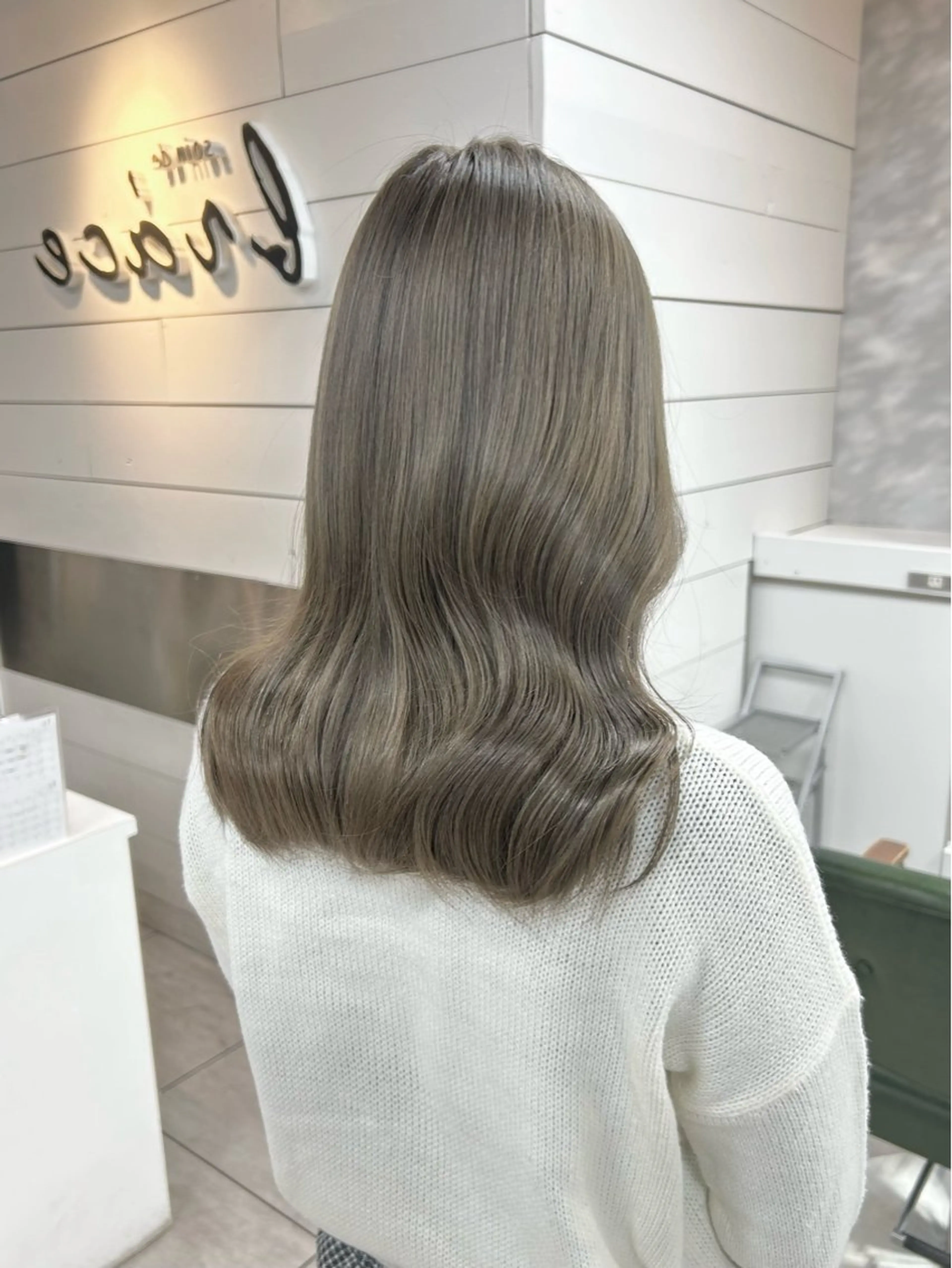 ミディアム カット ヘアカラー トリートメント 🫧艶髪カラー🫧 森本くるみのヘアスタイル