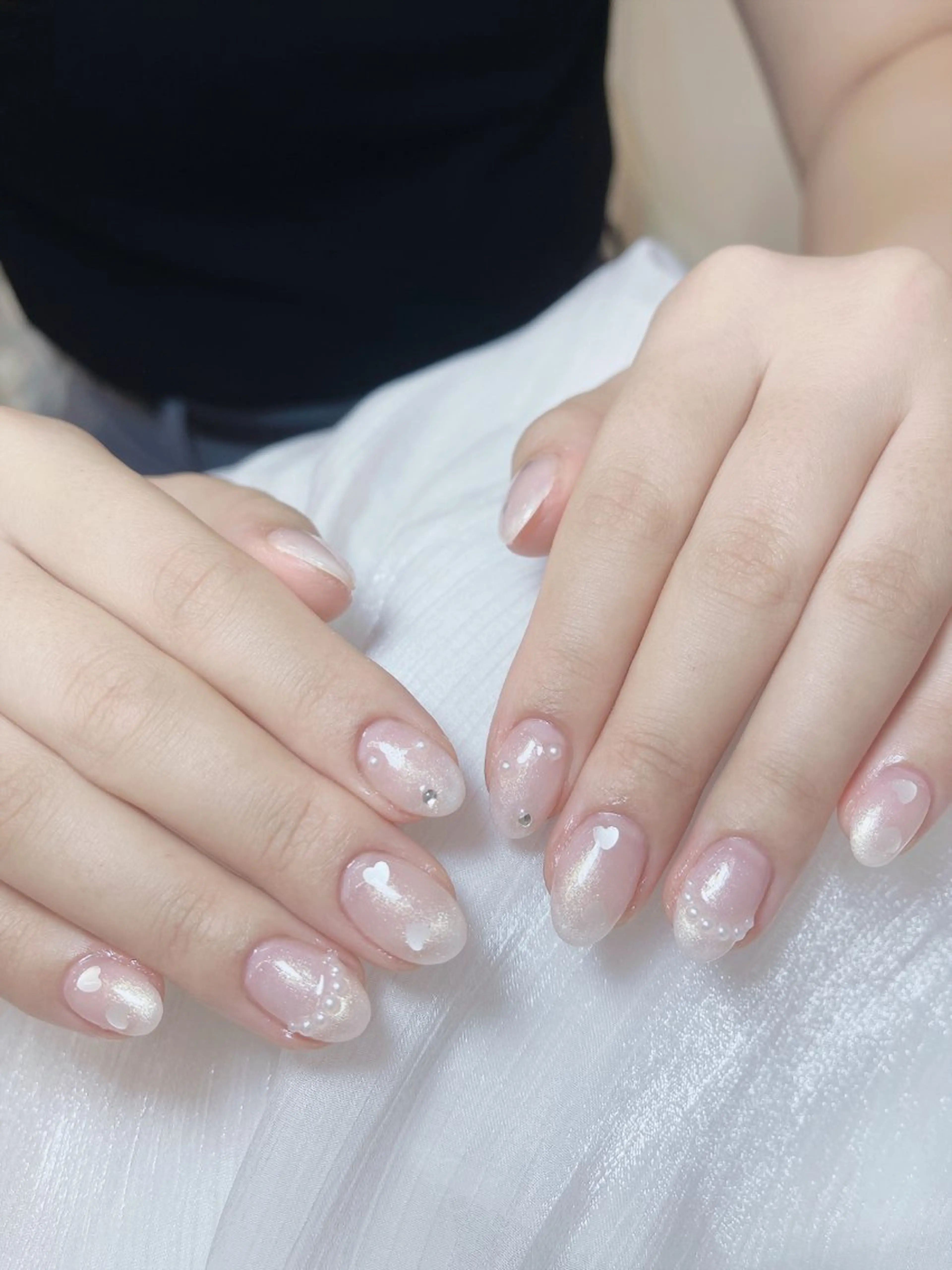 ネイル チークネイル フレンチネイル グラデーション キラキラネイル 韓国ネイル ハンドネイル DUO MI所属・DUO   MI nail salonのネイルデザイン