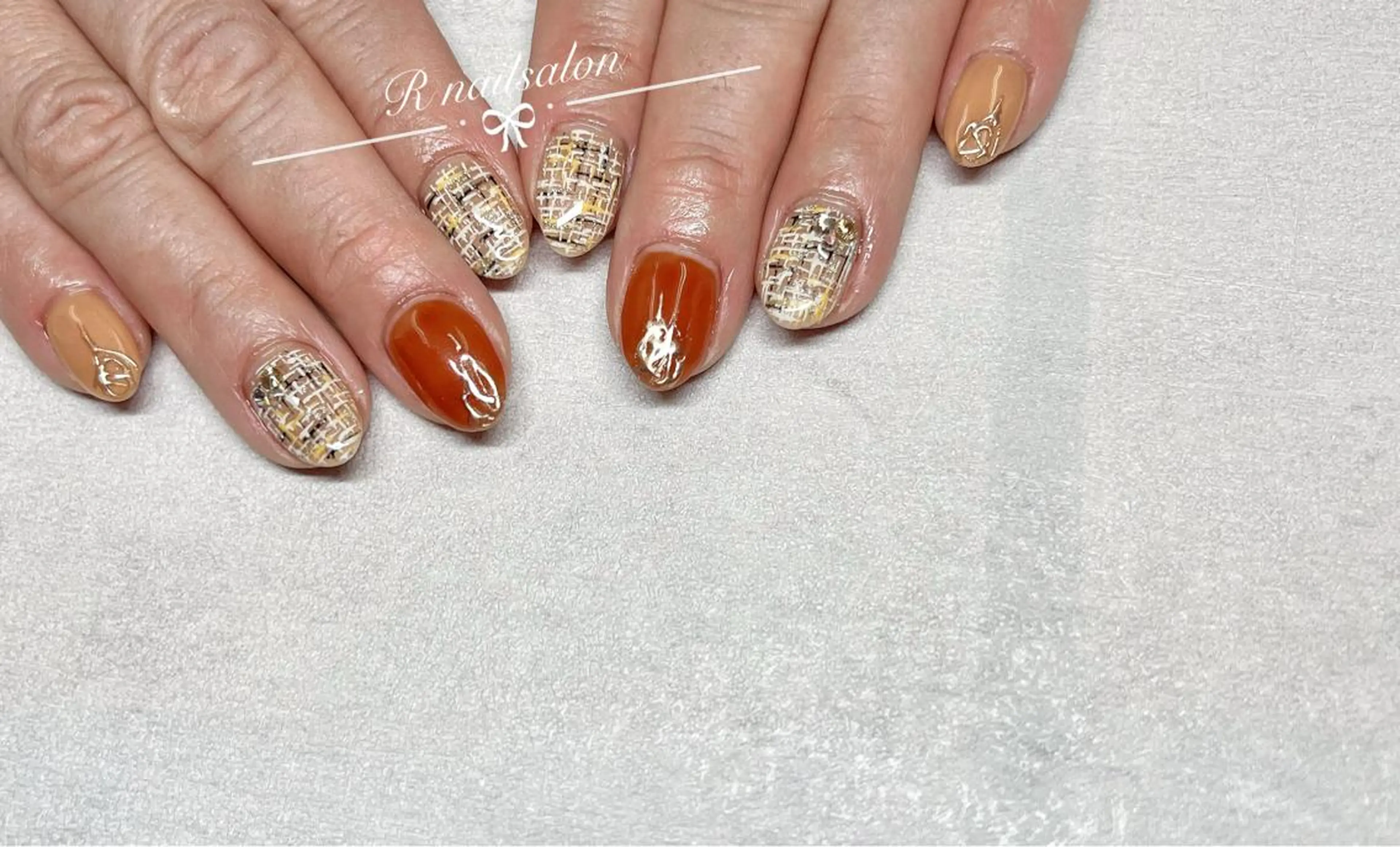 ミディアム ハンドネイル R NAILSALONのネイルデザイン