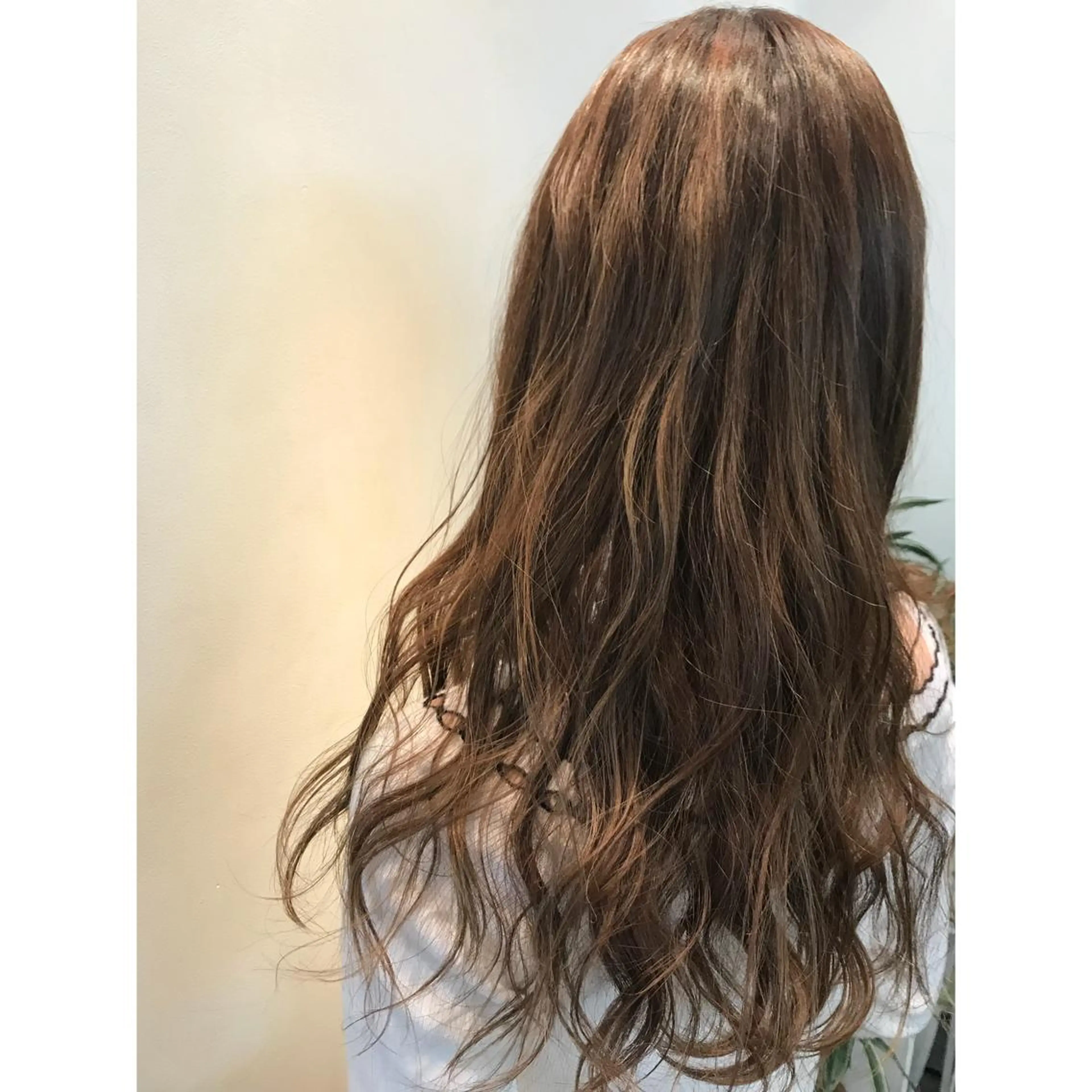 ロング カラー アディクシーカラー ブリーチ ハイライトカラー ハイライト 坂西 春果のマツエク・マツパデザイン