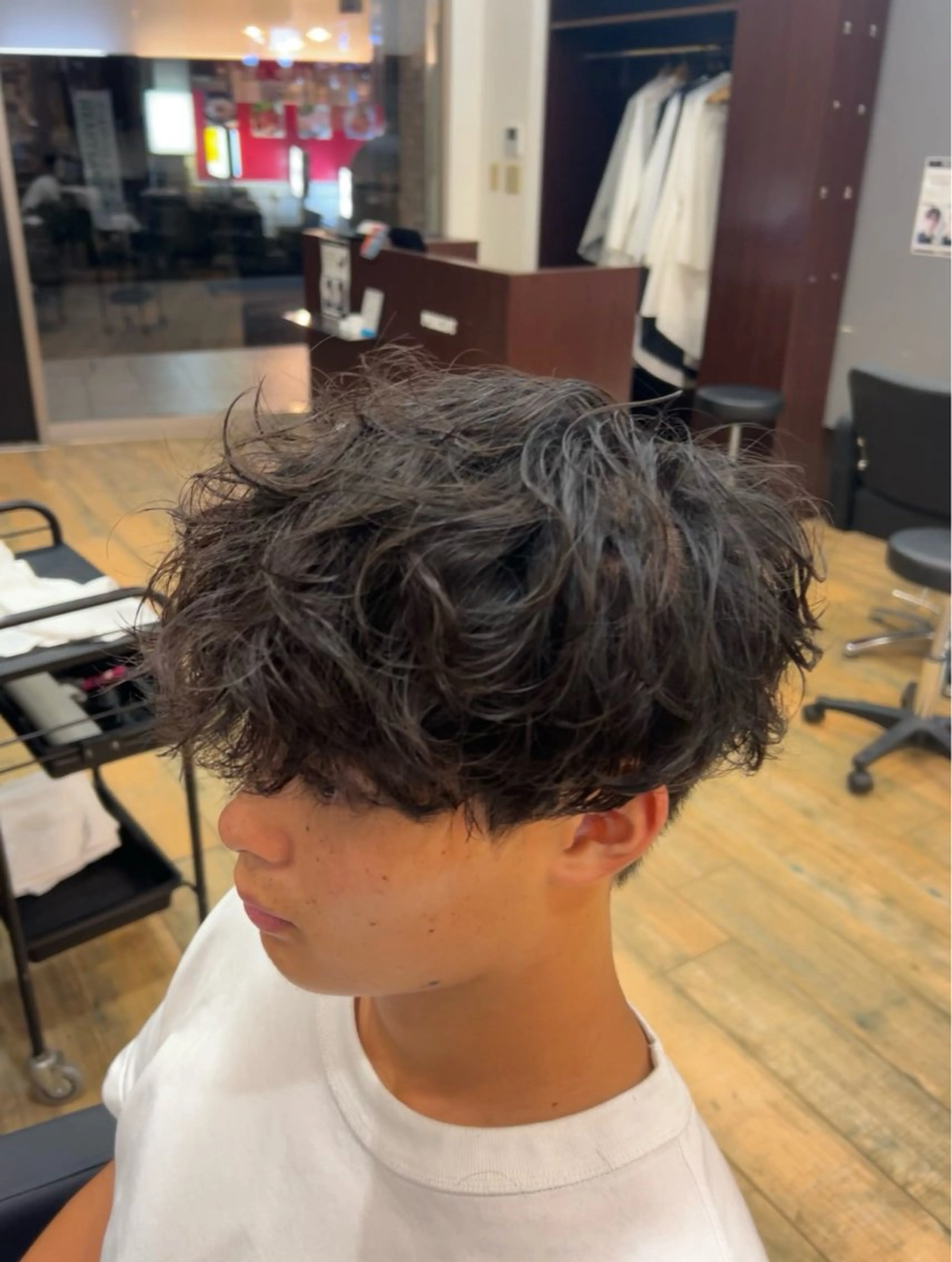 ショート パーマ メンズ メンズパーマ プードルパーマ プードルパーマ パーマ MEN'S HAIR PERCUT柏店所属・西村 旭陽のヘアスタイル