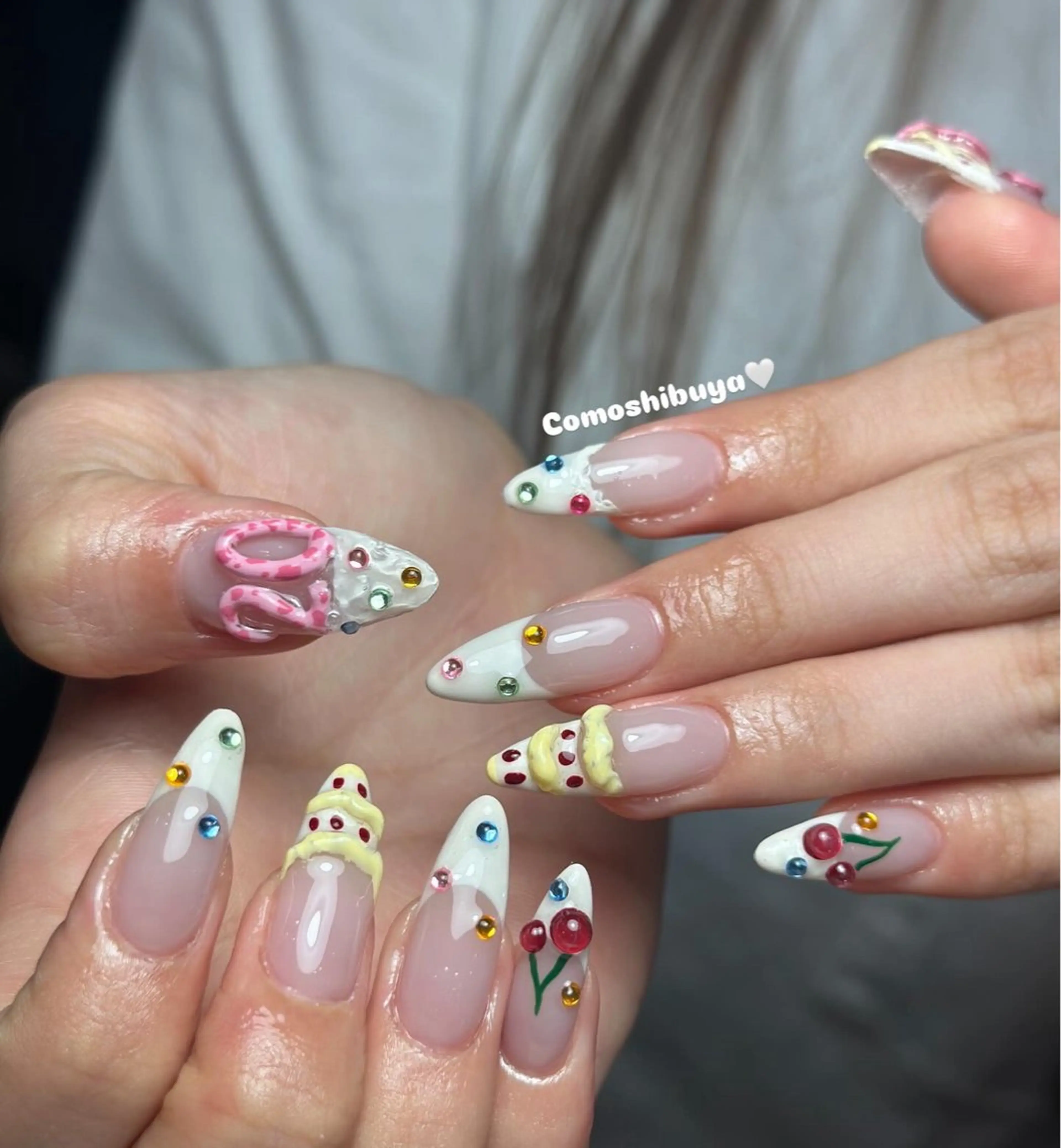 ネイル 韓国ネイル シンプルネイル ワンホンネイル ハンドネイル CoMo Nail Studio所属・CoMo Nailのネイルデザイン
