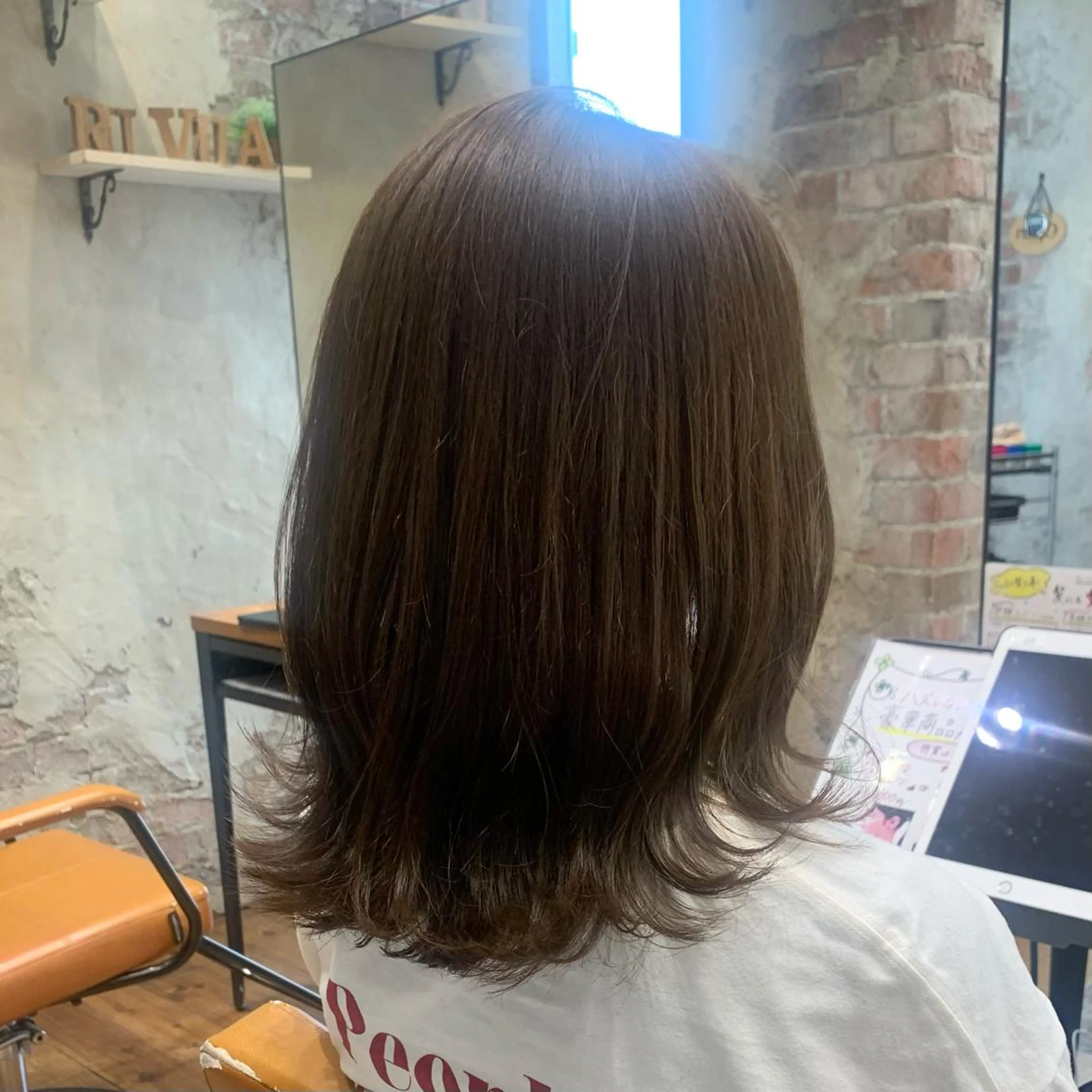 ミディアム カット ヘアカラー トリートメント 🧡くびれヘア/前髪 顔周り🧡久原結衣のヘアスタイル