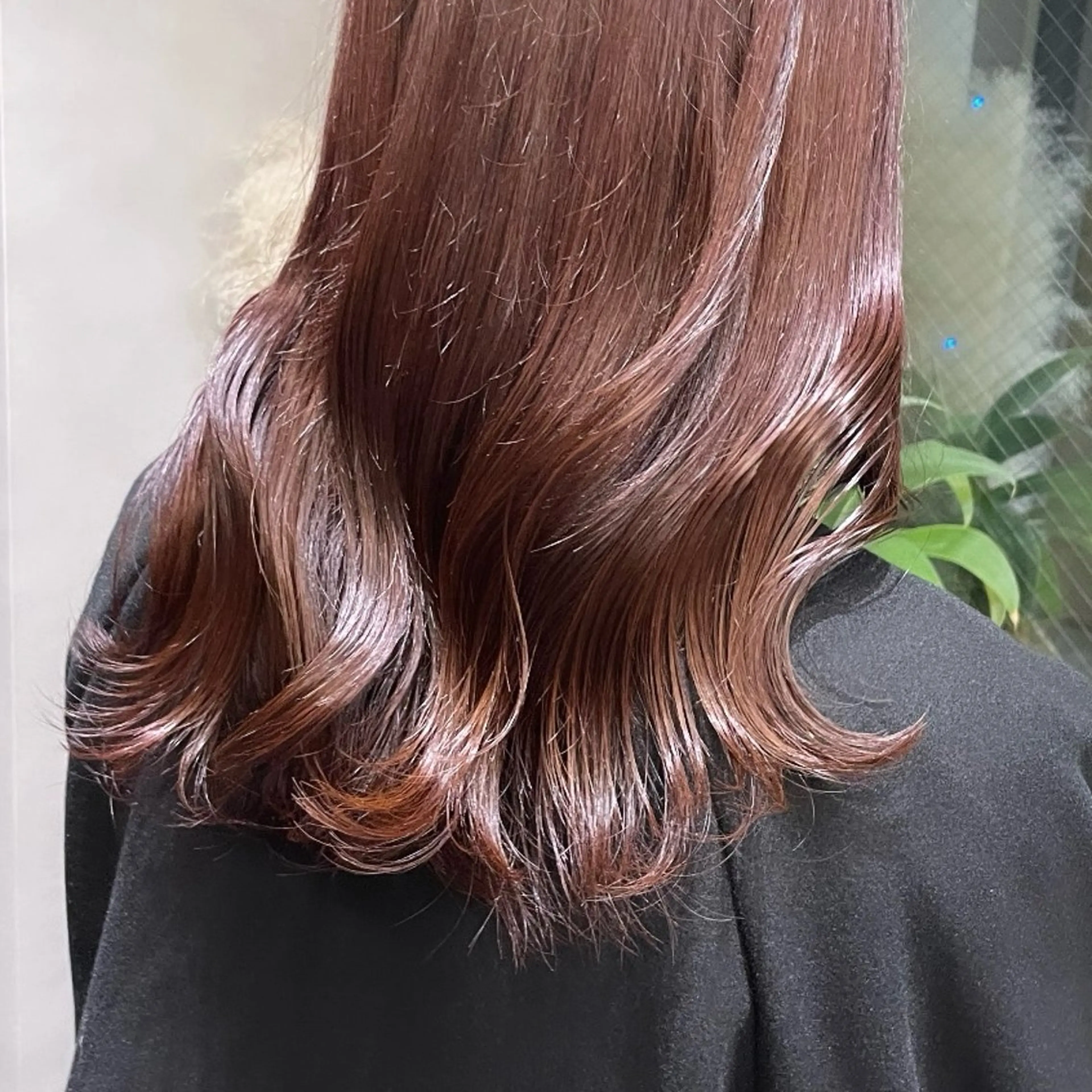 セミロング カラー ブラウンカラー カシス ヘアカラー Rui/透明感カラー 暖色/レイヤーカットのヘアスタイル