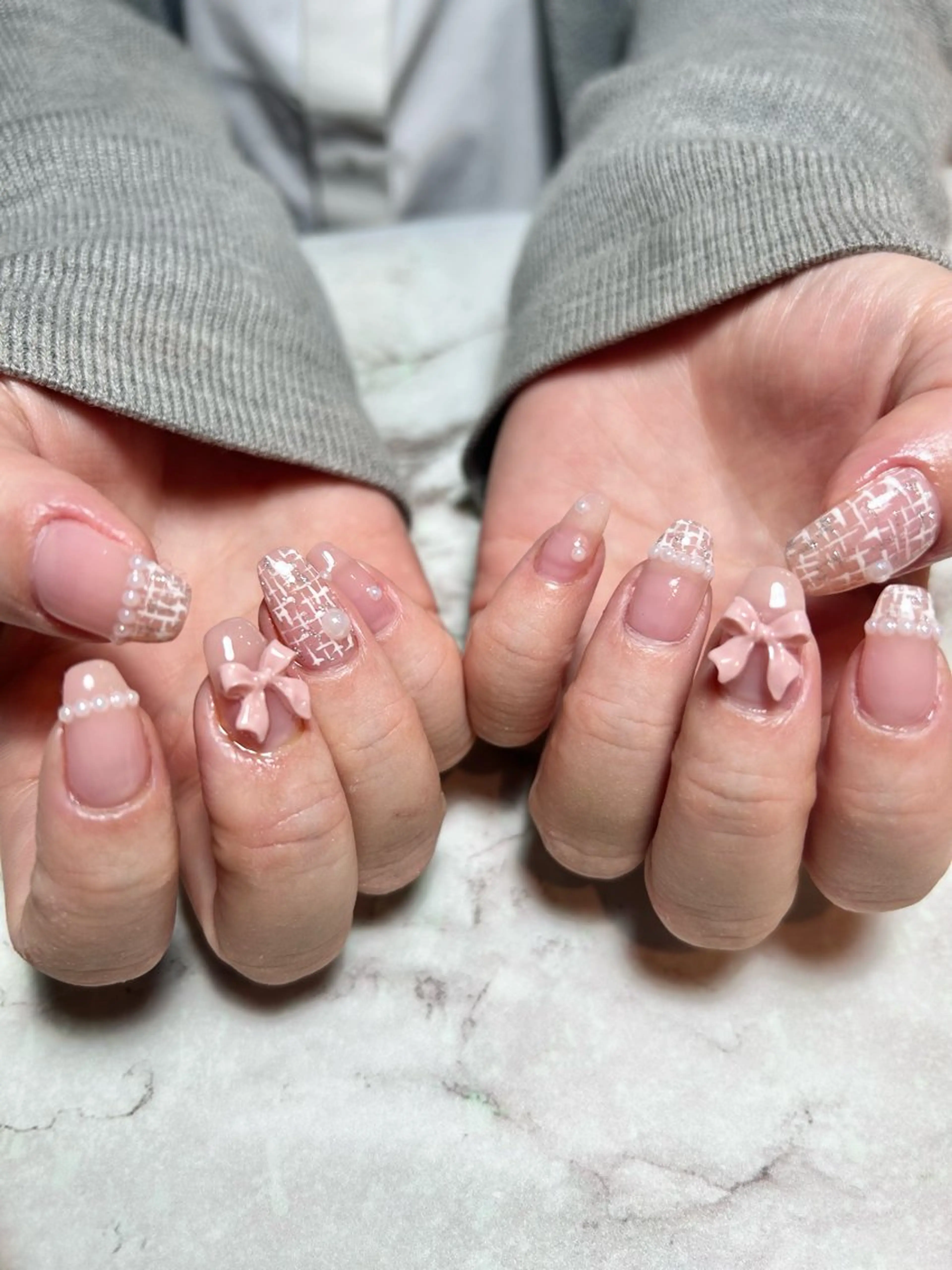 ネイル リボン ツイードネイル 冬ネイル ハンドネイル フットネイル TESORO nailのネイルデザイン