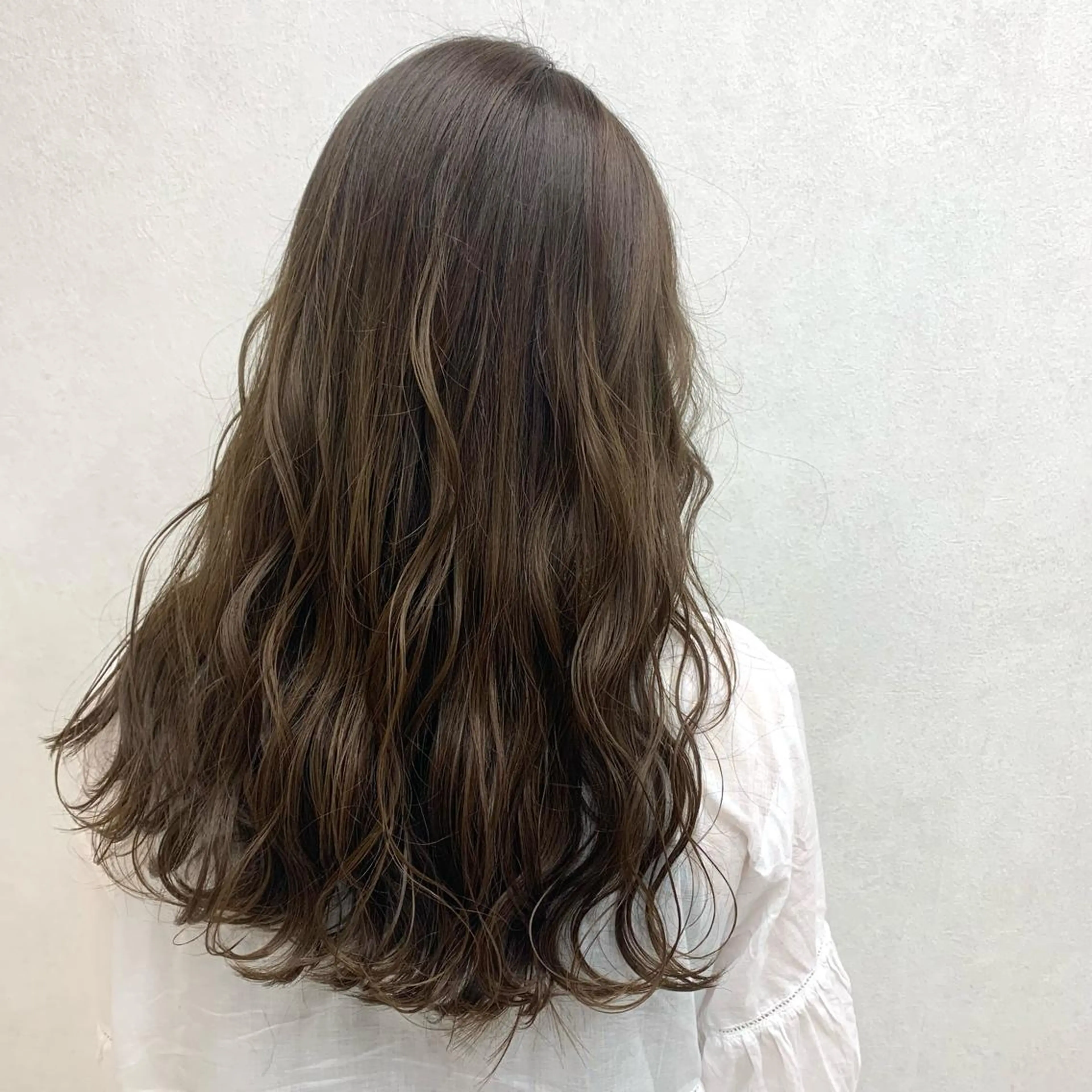 ロング カラー ヘアセット TriumpH天王寺店【ミルボンAujua認定サロン】所属・SAKI🐈⬛【 HAPPY届けます】のヘアスタイル