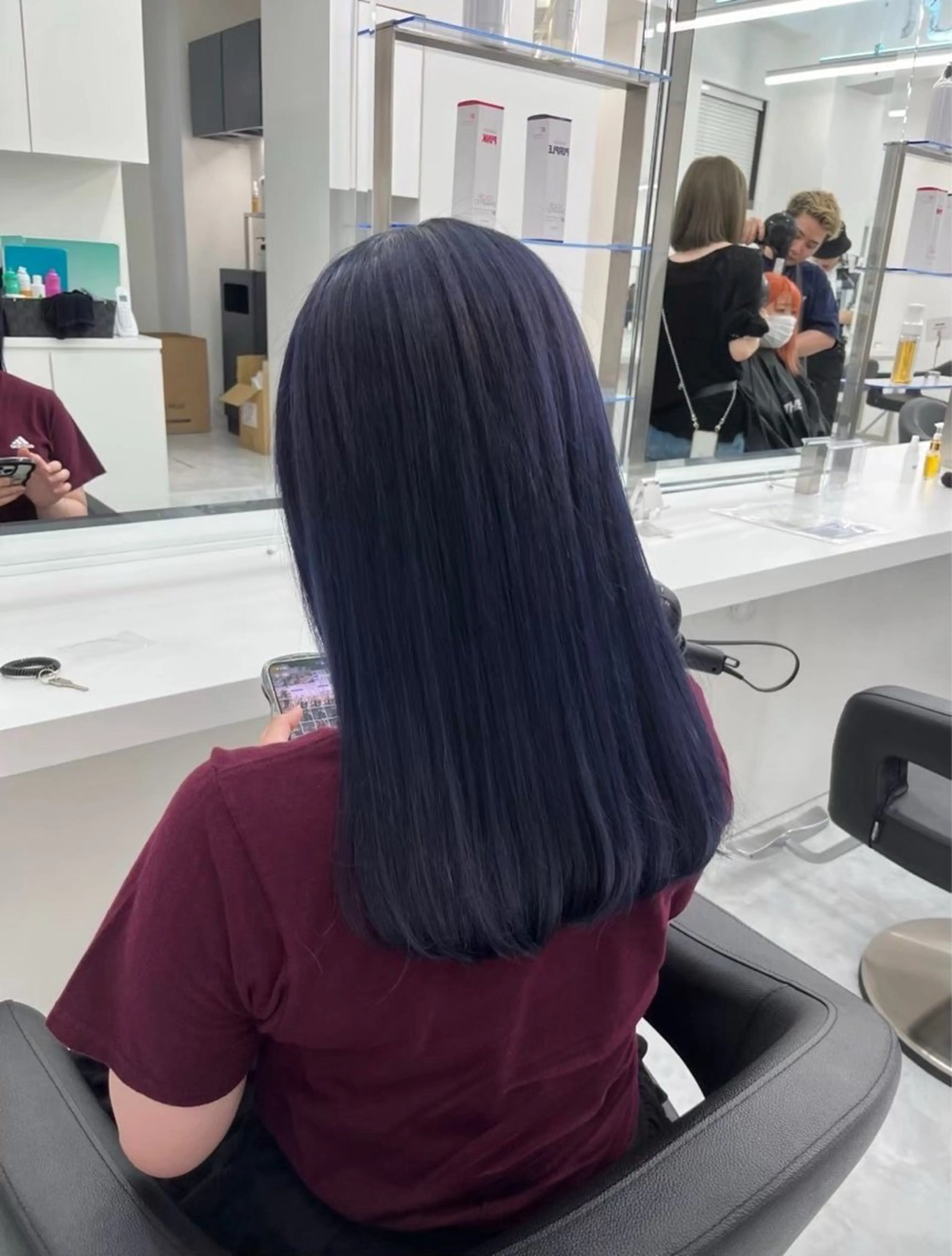 カラー 🩶niina 暗髪韓国系カラー🩶のヘアスタイル