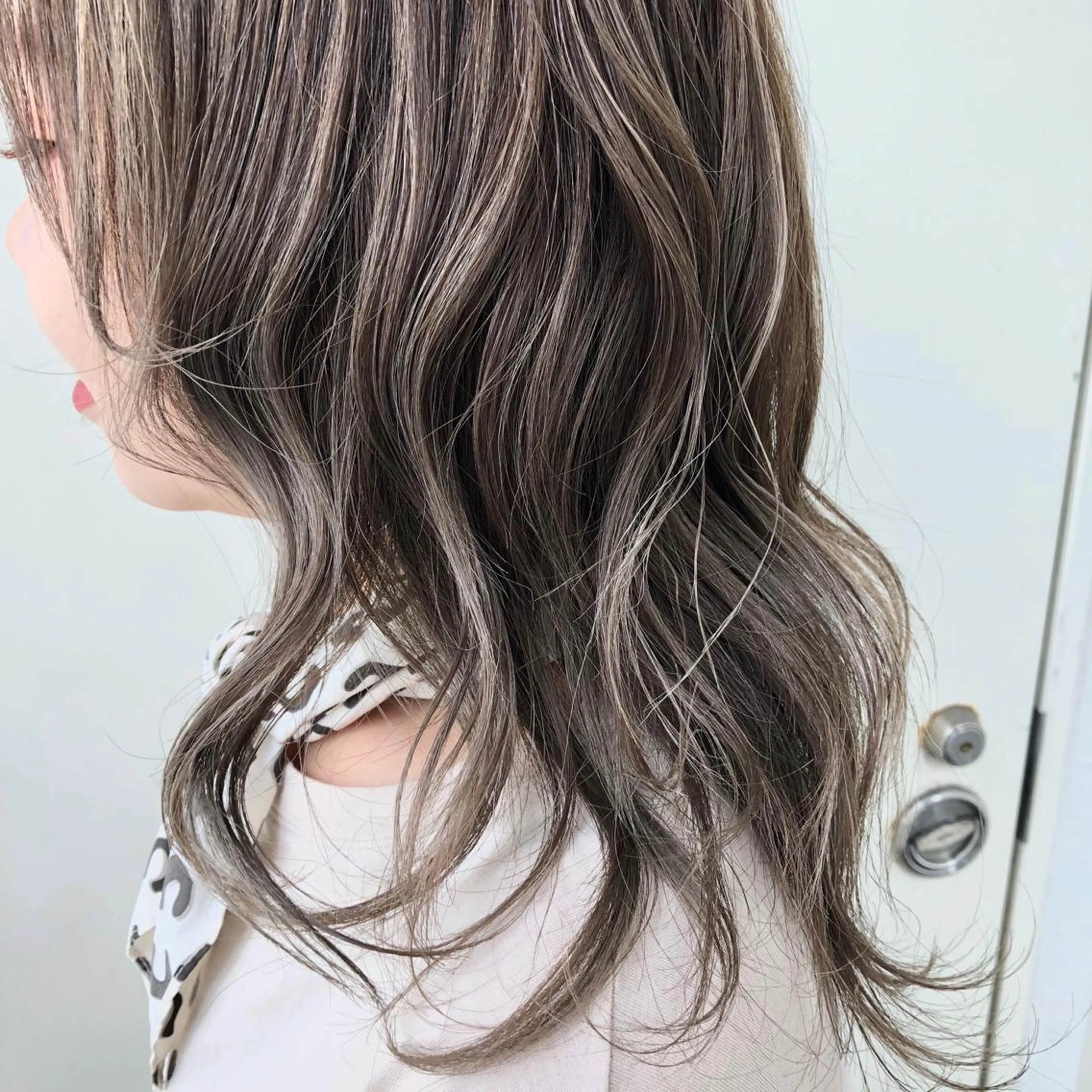 【グラデーションorハイライトカラー】ブリーチ込みのデザインクーポンになります👆🏻の写真