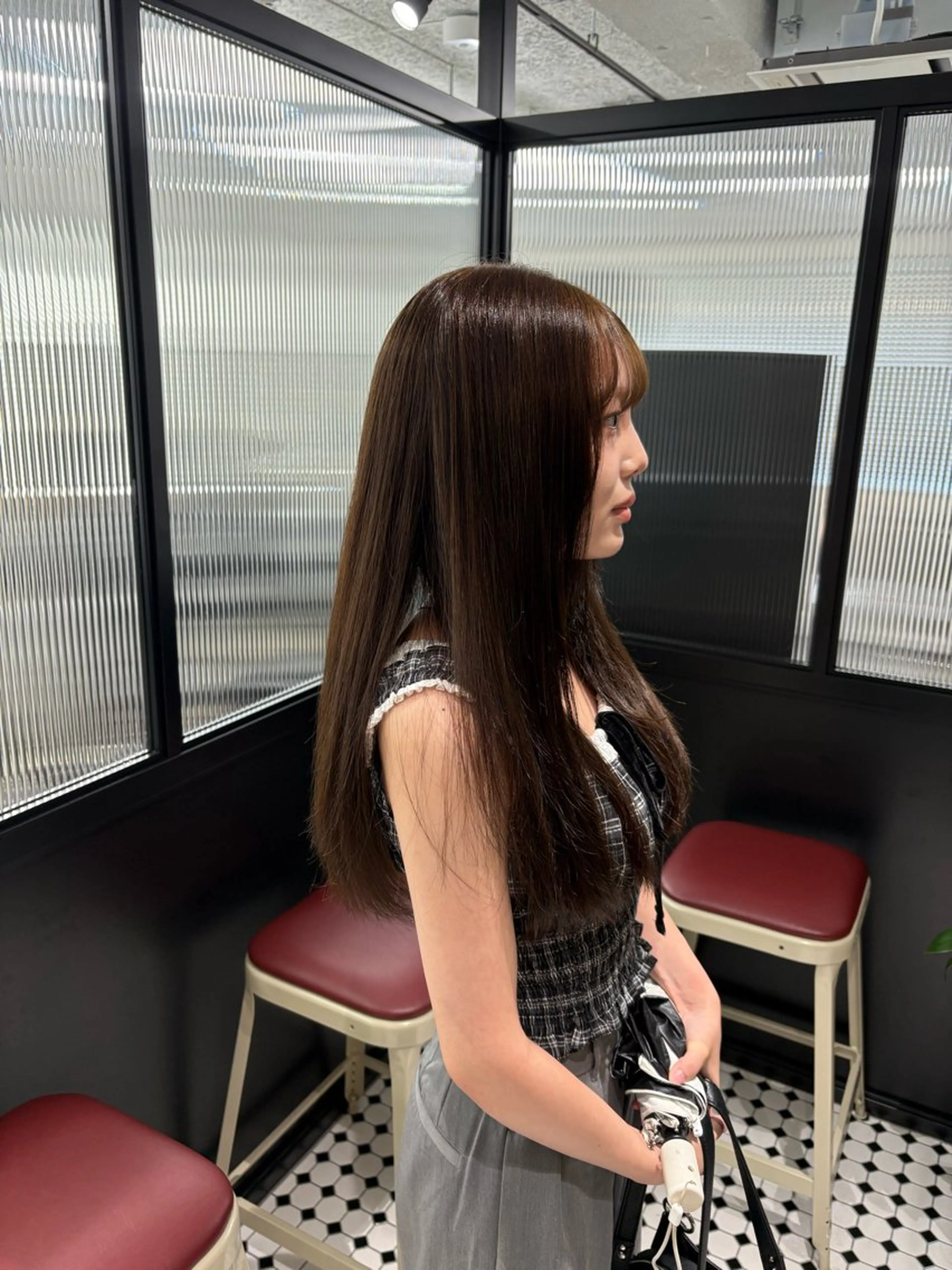 ロング カラー ヘアカラー トリートメント 韓国ヘア暗髪 ダブルカラーメンズ可のヘアスタイル