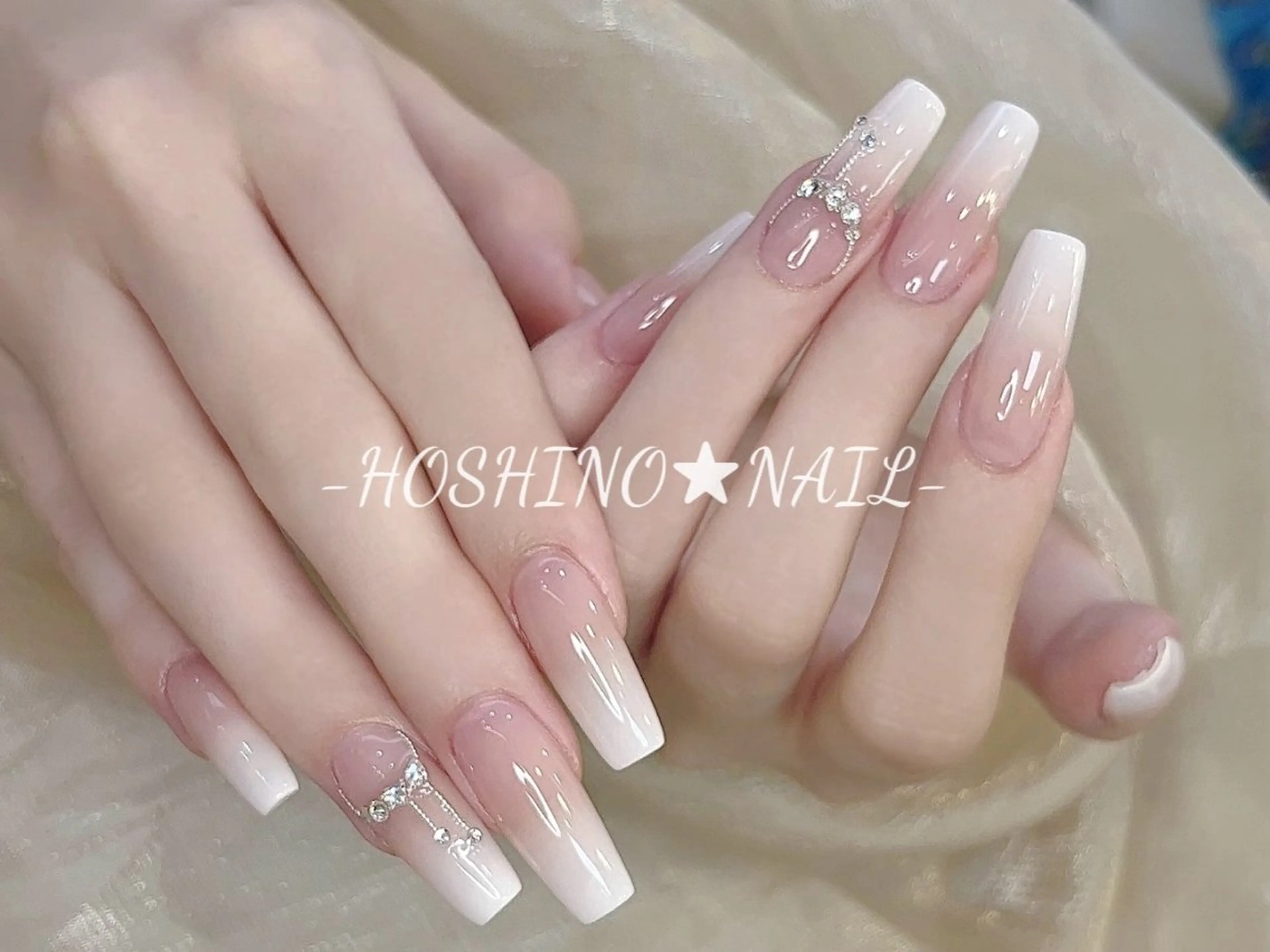 ネイル オーロラネイル チークネイル ドット フットネイル フレンチネイル ハンドネイル ★HOSHINO NAIL★新宿店のネイルデザイン