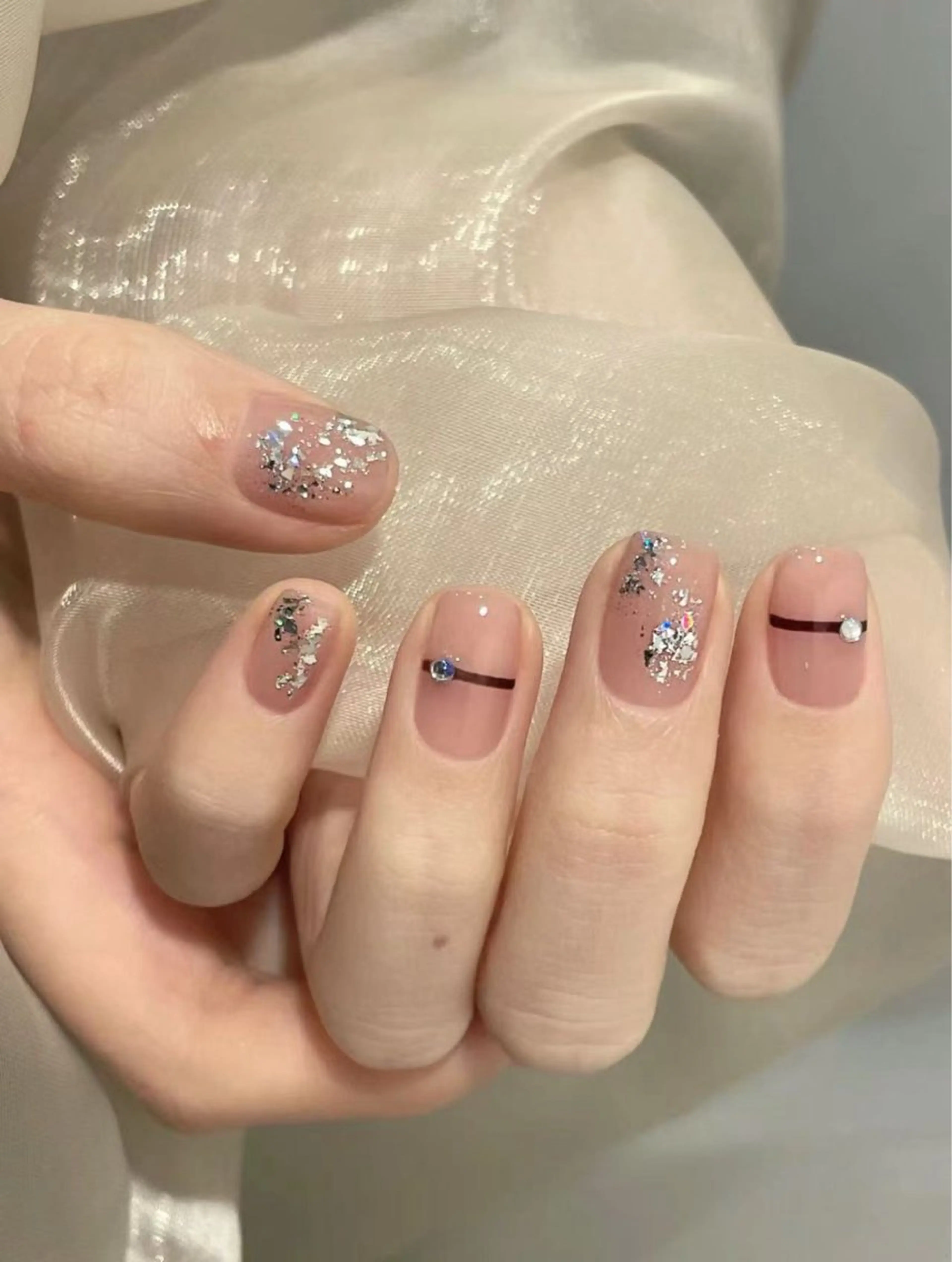 ネイル ハート 韓国ネイル オフィスネイル ワンカラーネイル シンプルネイル ハンドネイル Lynn_ Nailのネイルデザイン