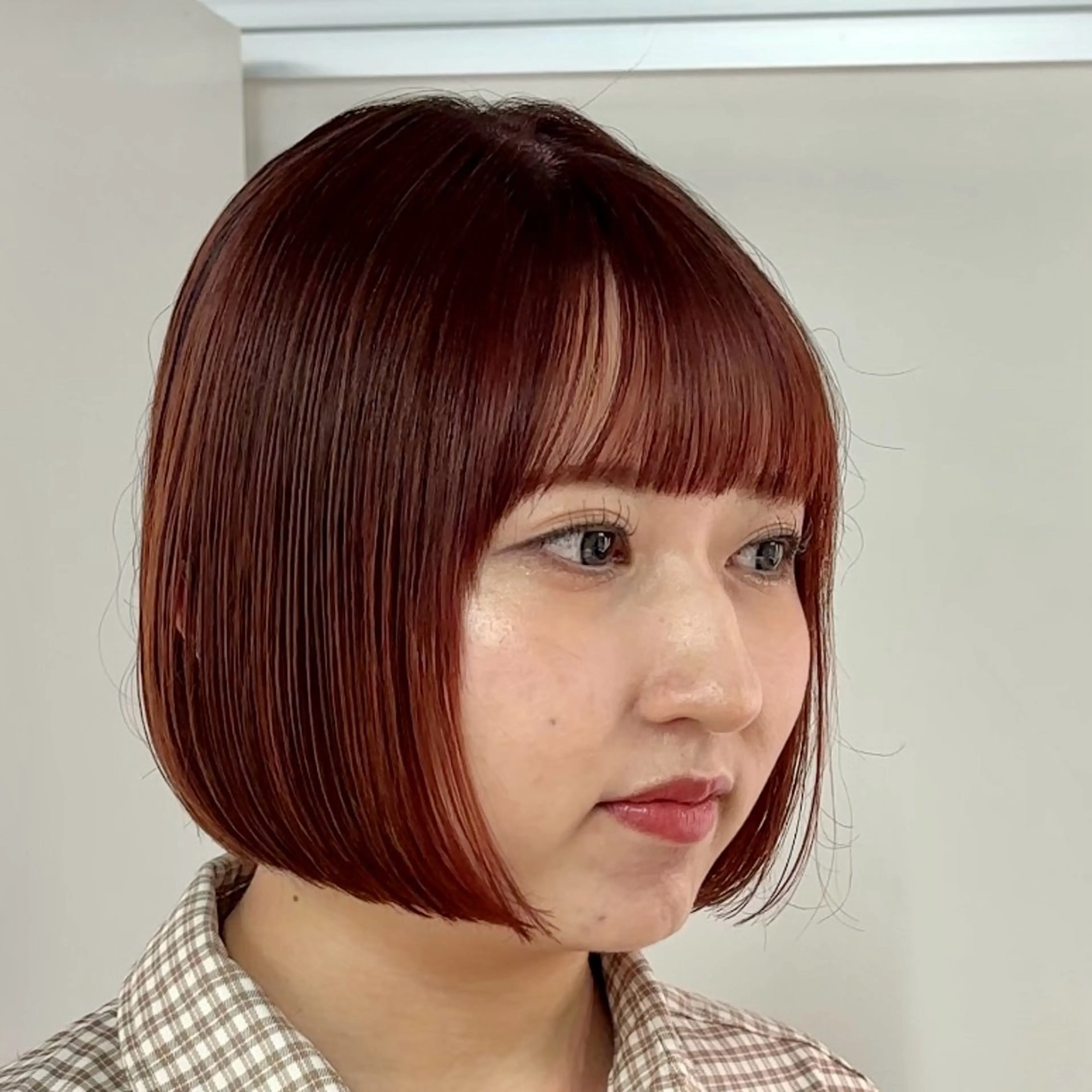 ショート カラー ピンクカラー ボブ カット ヘアカラー トリートメント ネヅ カオルのヘアスタイル