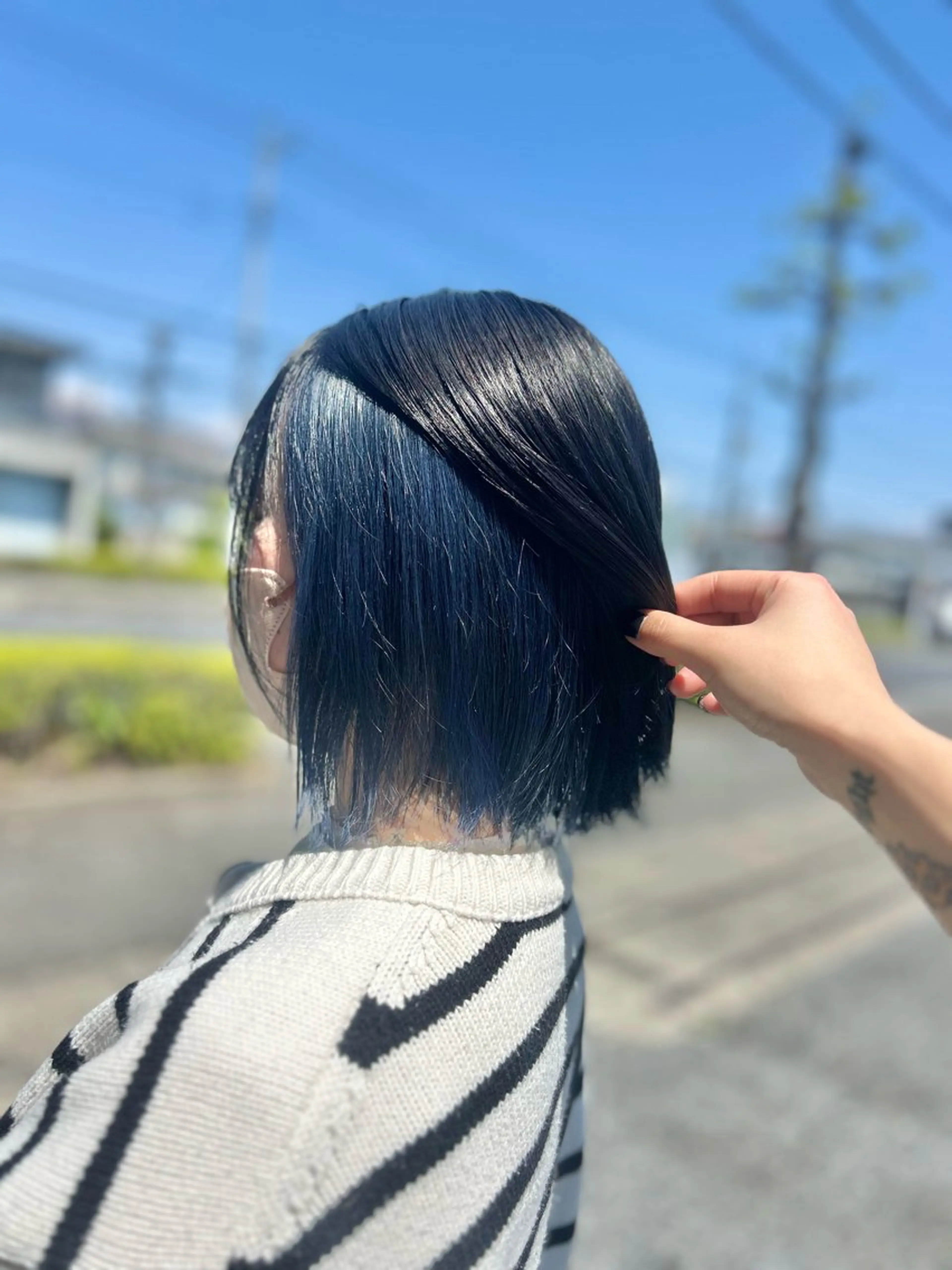ミディアム カラー ブリーチ インナーカラー ネイビーカラー ヘアカラー トリートメント Morpho Hair Product所属・井上 花音のヘアスタイル