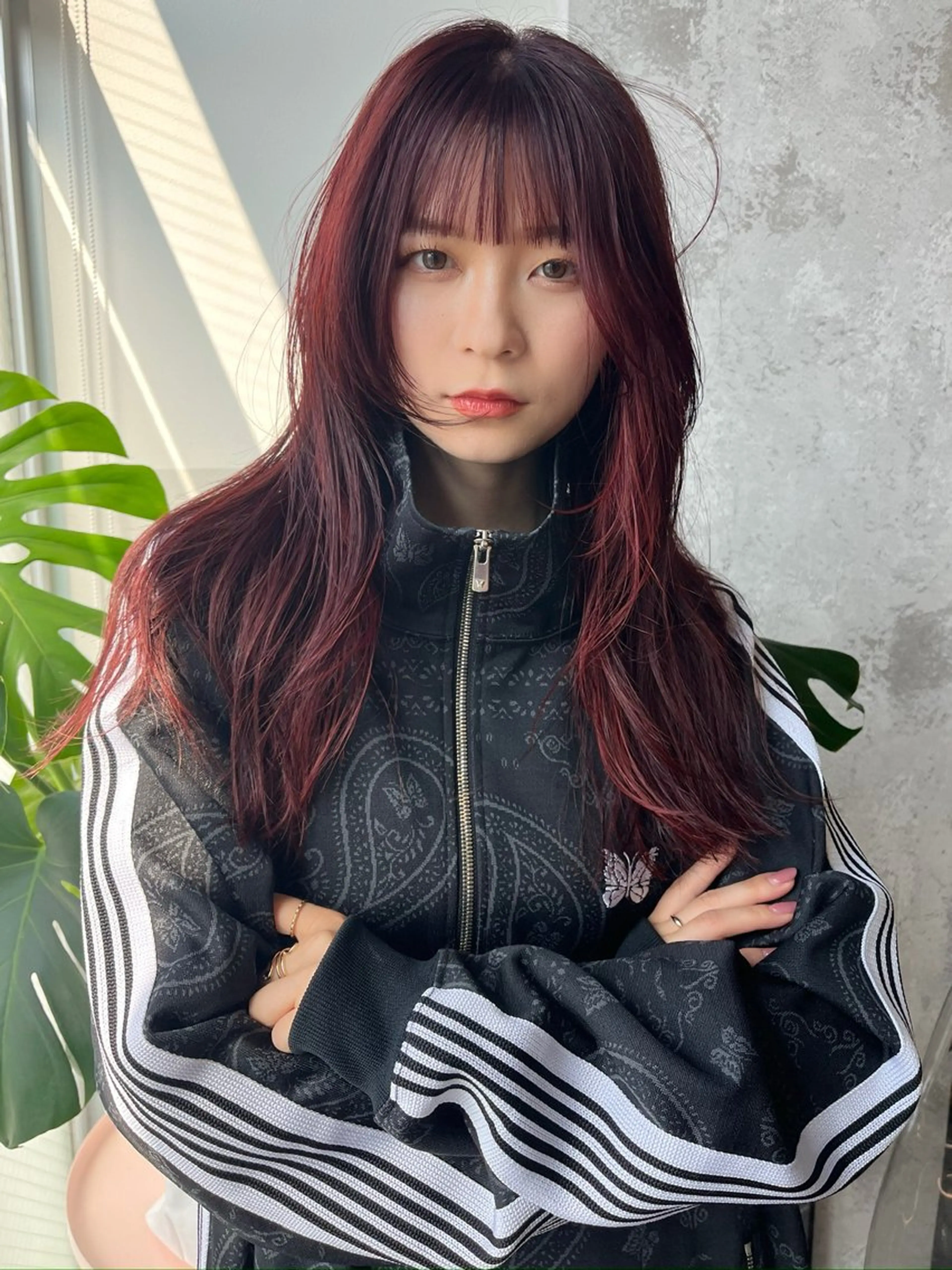 ロング カラー ヘアアレンジ ブリーチ ケアブリーチ デザインカラー ダブルカラー イヤリングカラー ヘアカラー トリートメント umu.［韓国ヘア /レイヤーカット］のヘアスタイル
