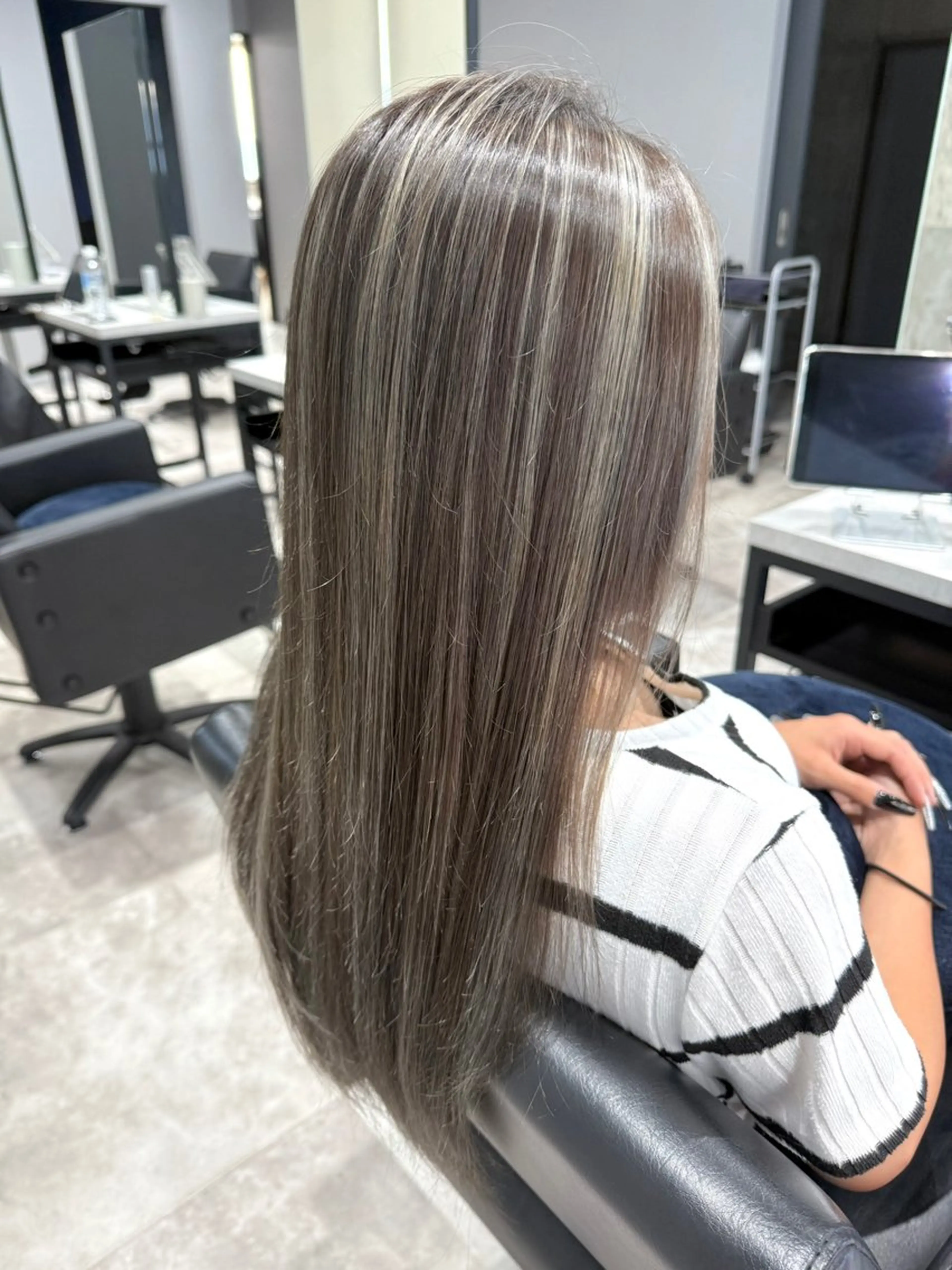 ロング カラー カット ヘアカラー 【neo.】 Mahoのヘアスタイル