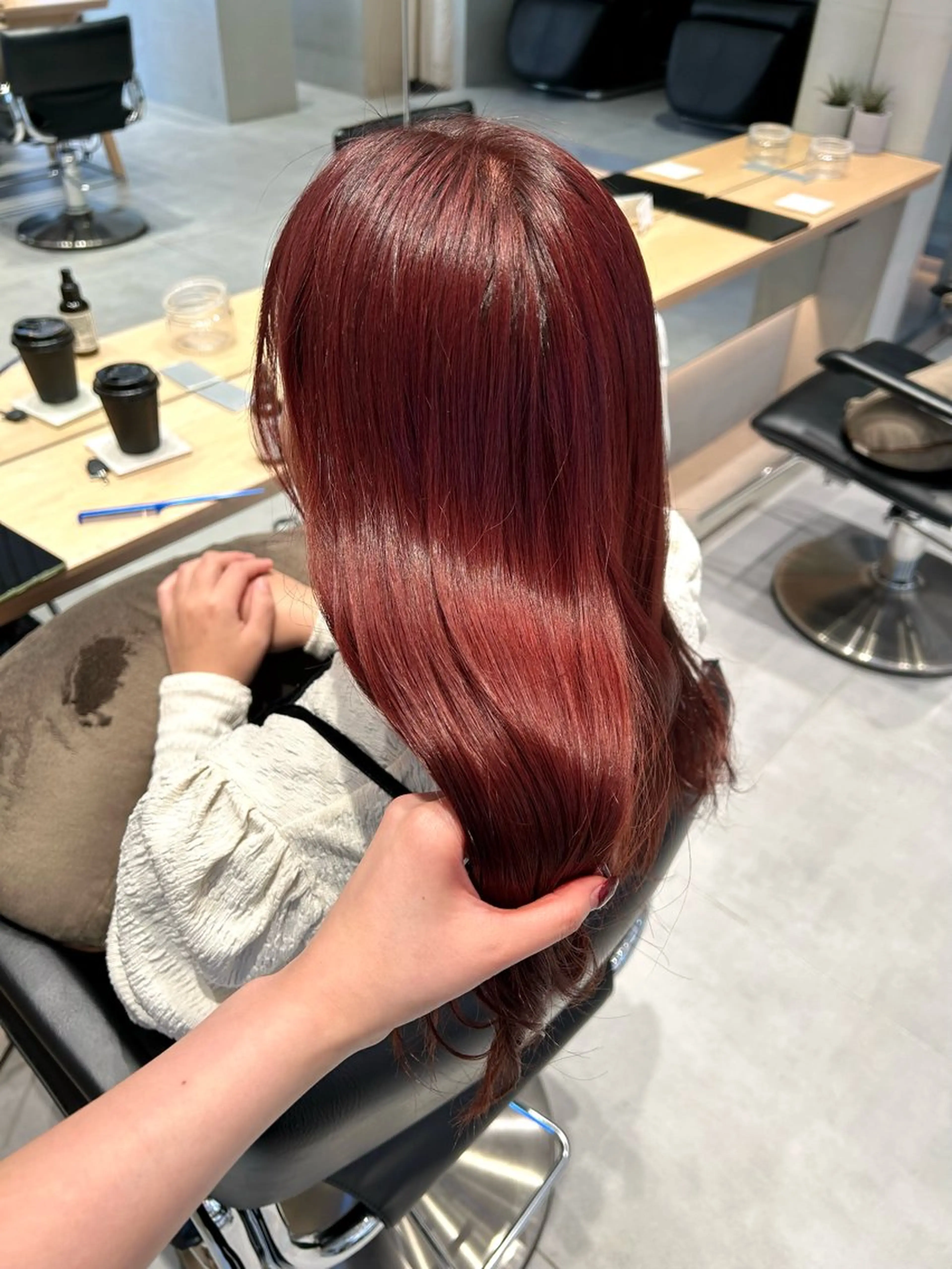 セミロング カラー ボルドーカラー ヘアカラー トリートメント ヘアセット ショートカット/ ハイトーン🪼風香のヘアスタイル