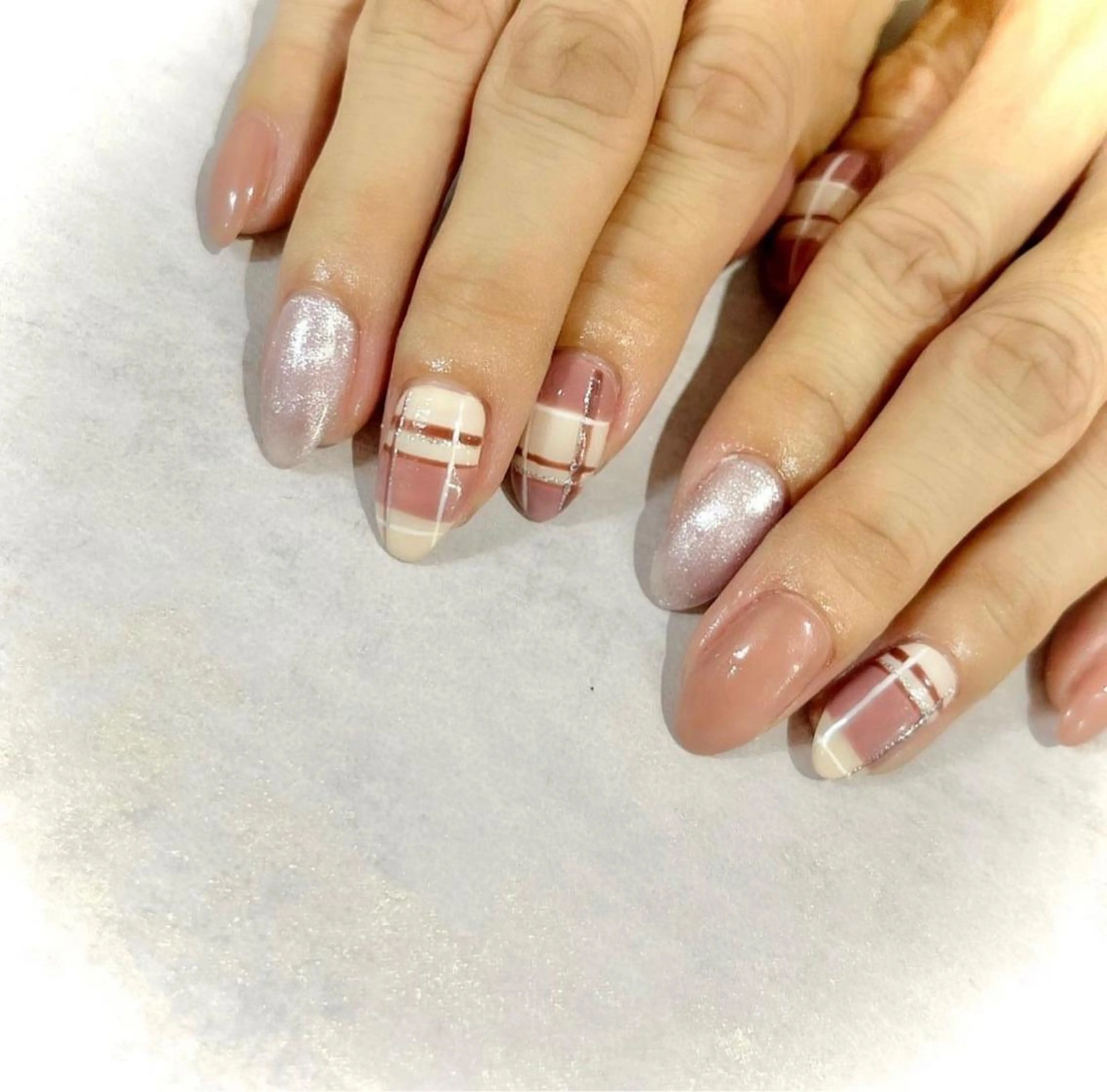 ネイル キラキラネイル 韓国ネイル マグネットネイル ミラーネイル ニュアンスネイル ハンドネイル Salon Ｋのネイルデザイン