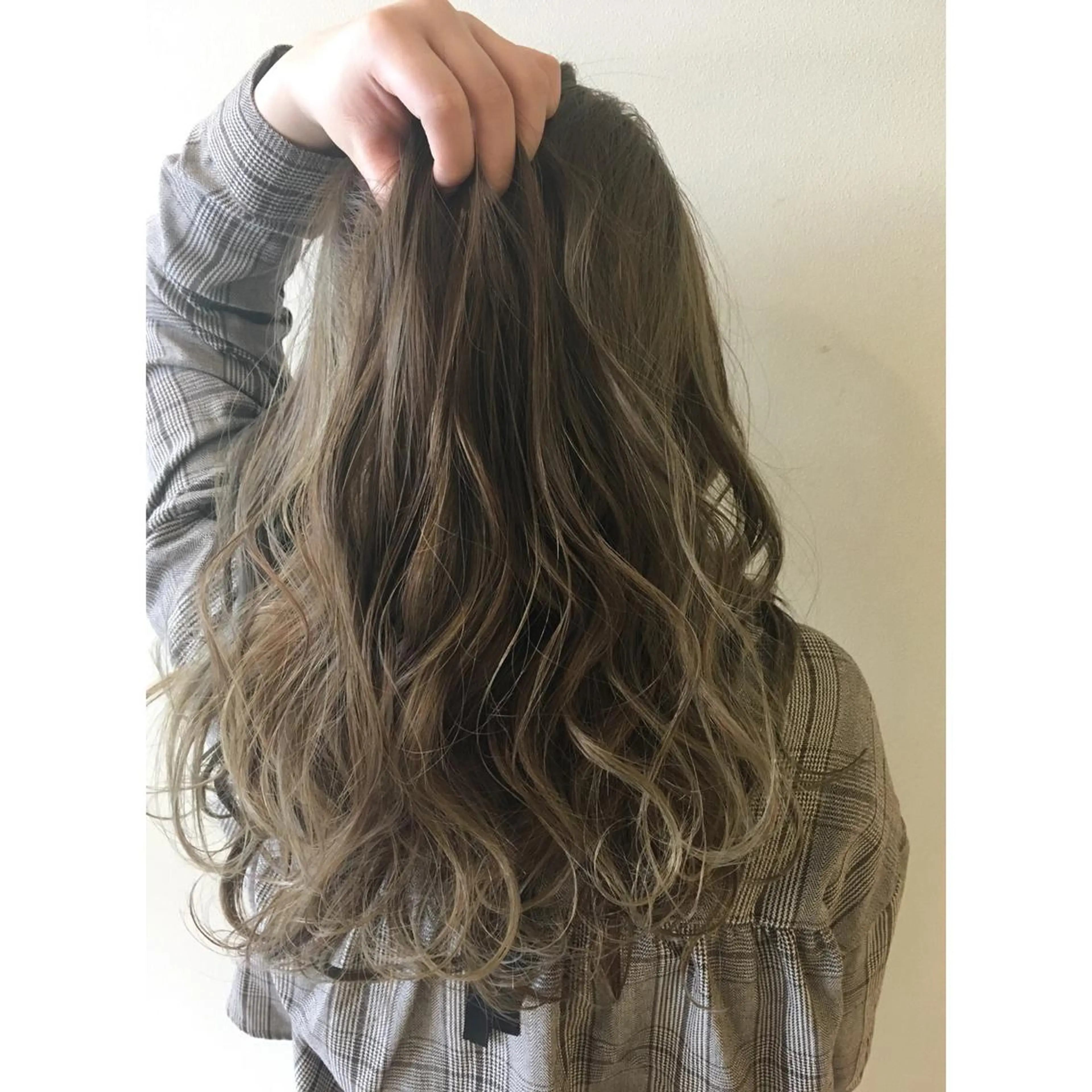 ロング カラー ヘアアレンジ ブリーチ ケアブリーチ ママ美容師 マリンさんのヘアスタイル