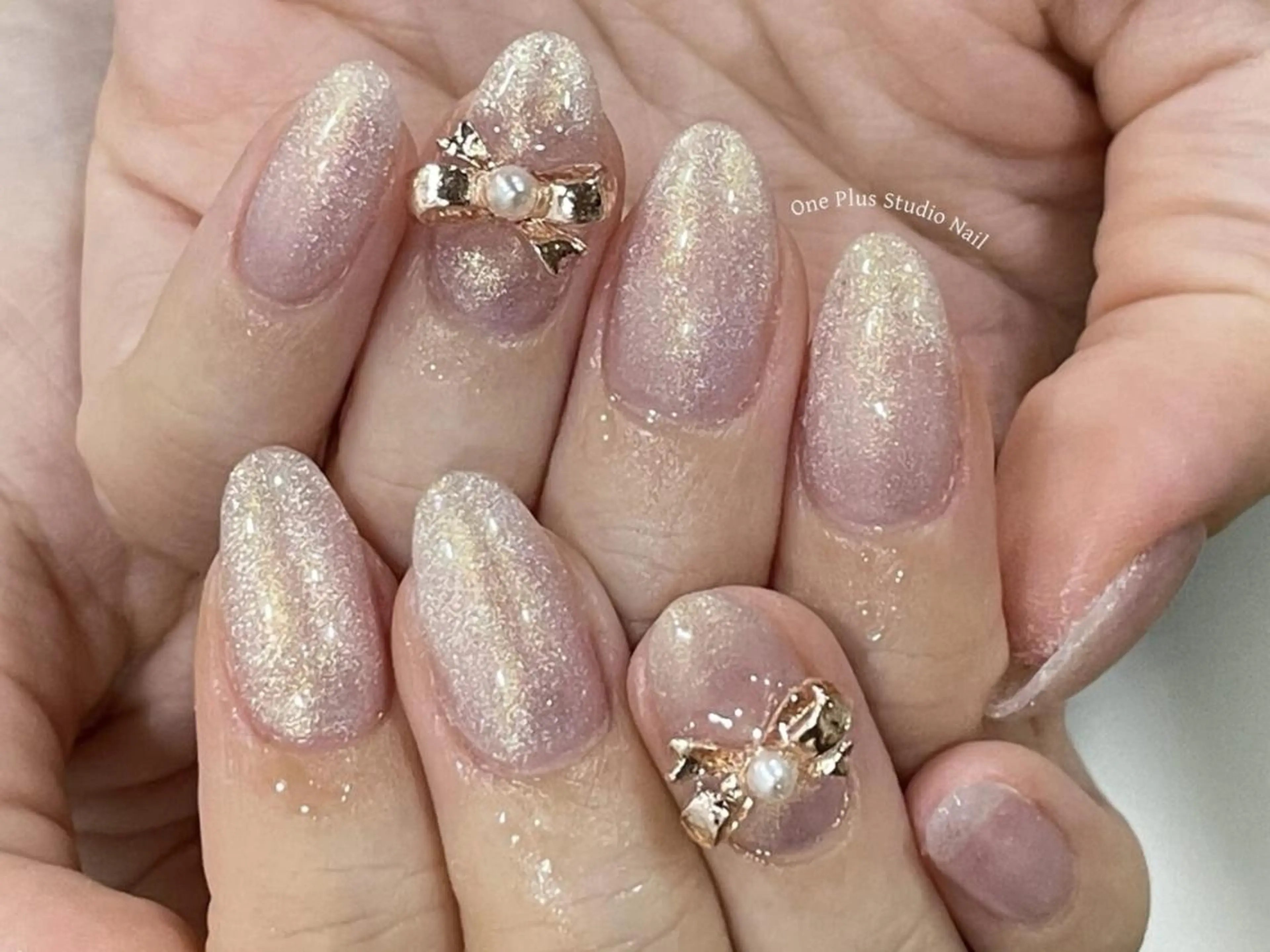 ネイル オーロラネイル 長さ出し フットネイル フレンチネイル ジェルネイル One Plus Nail Salonのネイルデザイン