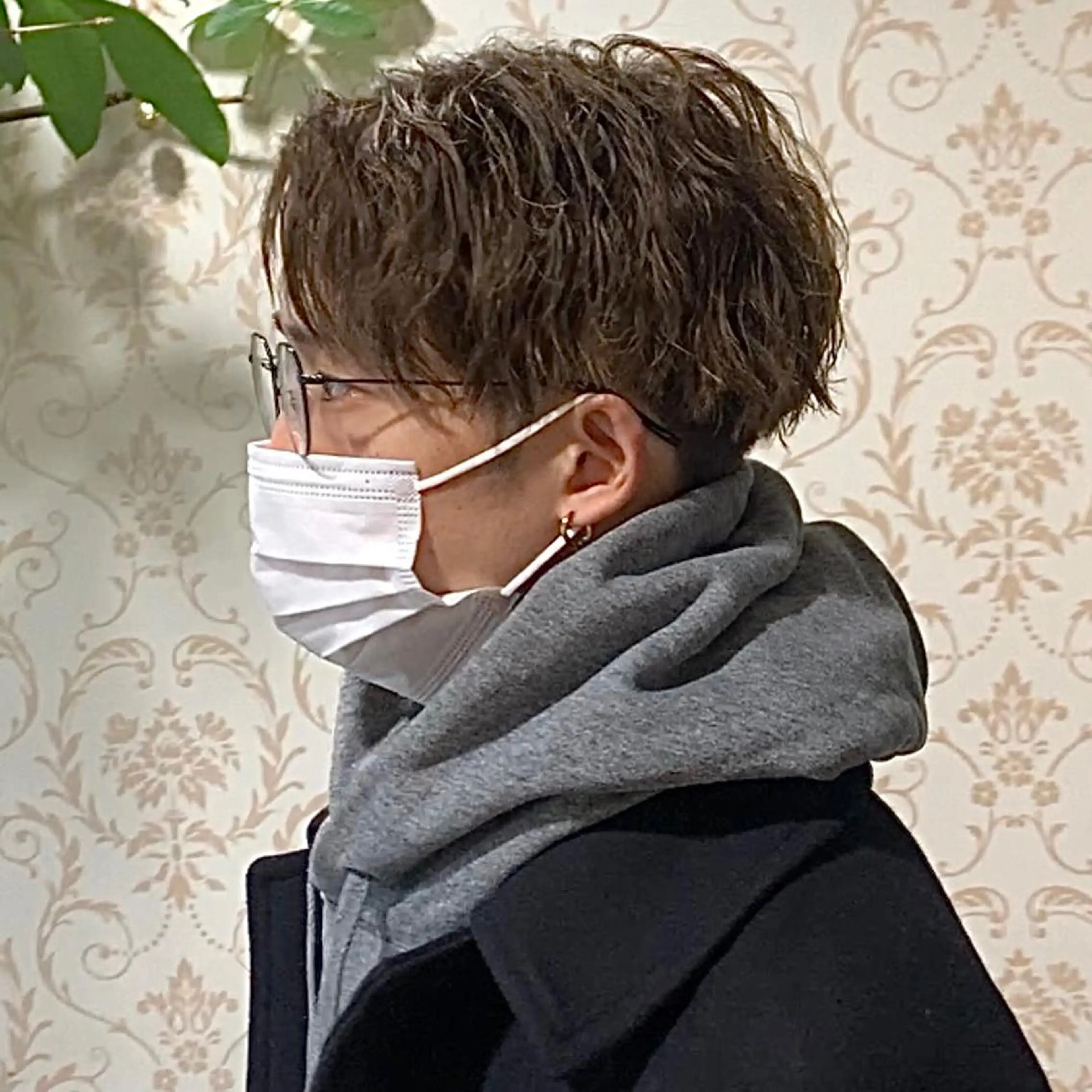 パーマ メンズ センターパート メンズパーマ メンズ縮毛矯正 /メンズパーマ美容師のヘアスタイル