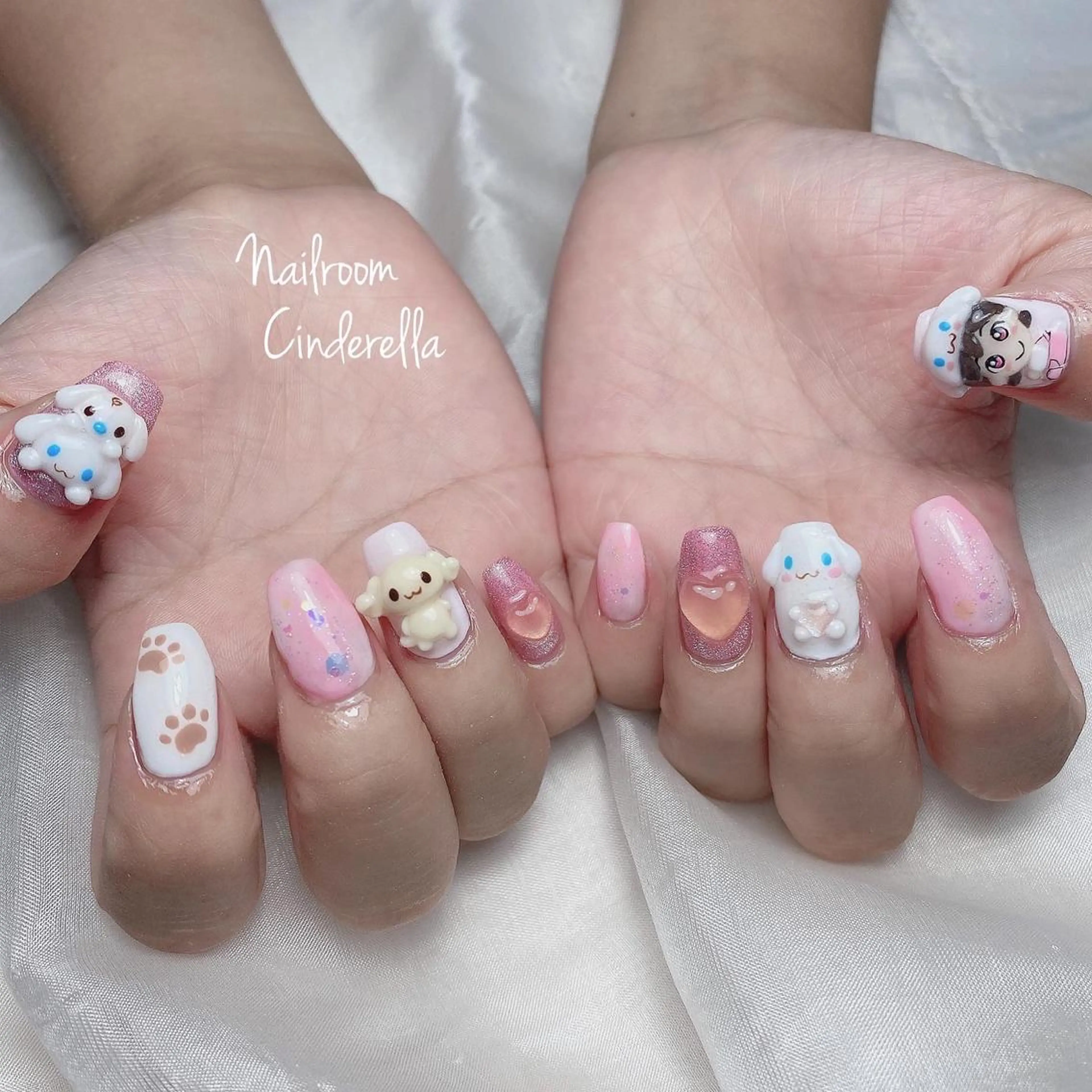 ネイル アートネイル Nailroom. Cinderellaのネイルデザイン