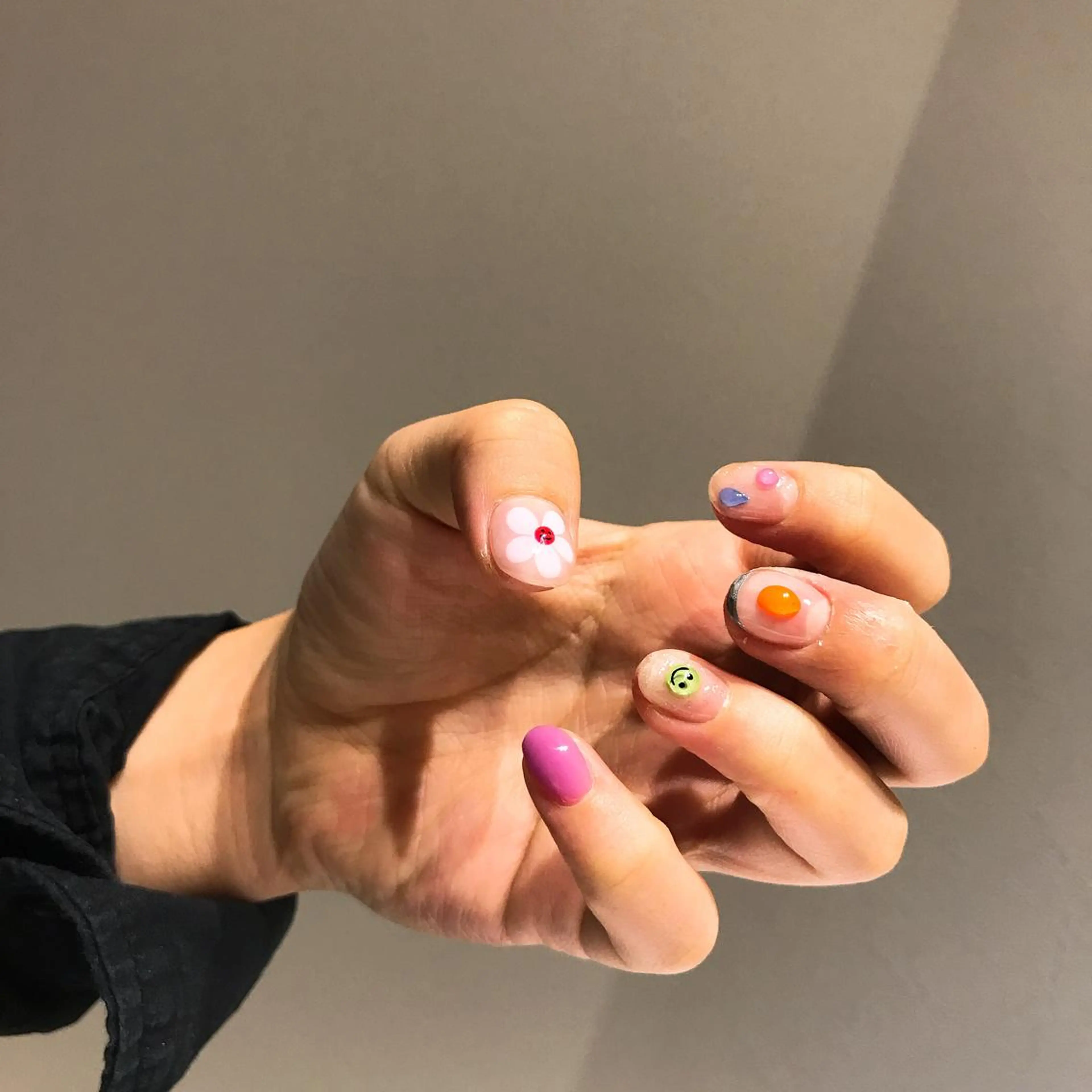 ネイル nail salon　Natural Cure所属・平井 彩香のネイルデザイン