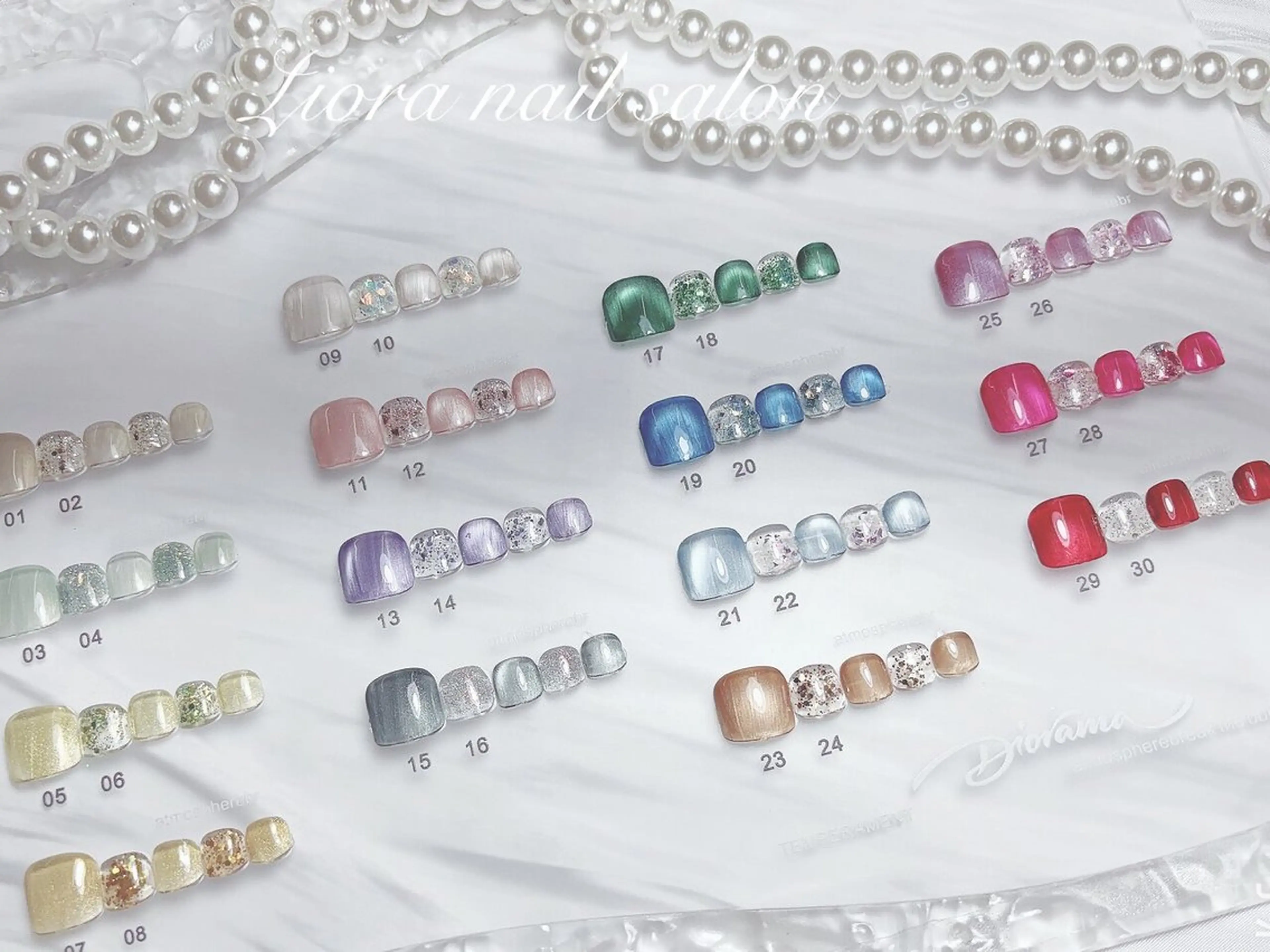 ネイル フレンチネイル ジェルネイル ガーリー グラデーション キラキラネイル フットネイル Liora ネイルサロン所属・Liora nail salonのネイルデザイン