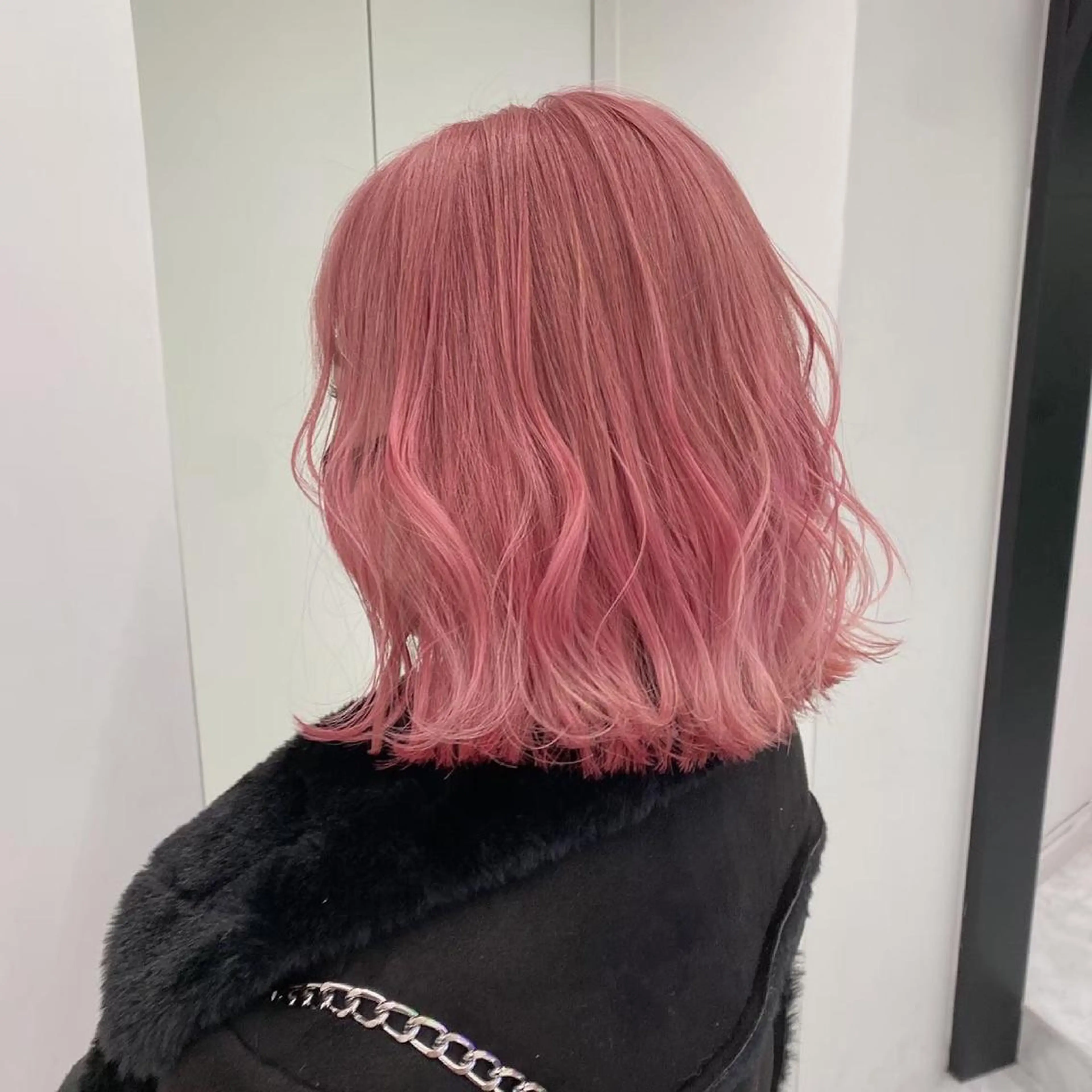 ミディアム カラー ヘアアレンジ メンズ キッズ ネイル マツエク・マツパ ヘアカラー トリートメント ヘッドスパ ヘアセット 💕トレンドうる艶髪 💕TUNE銀座のヘアスタイル