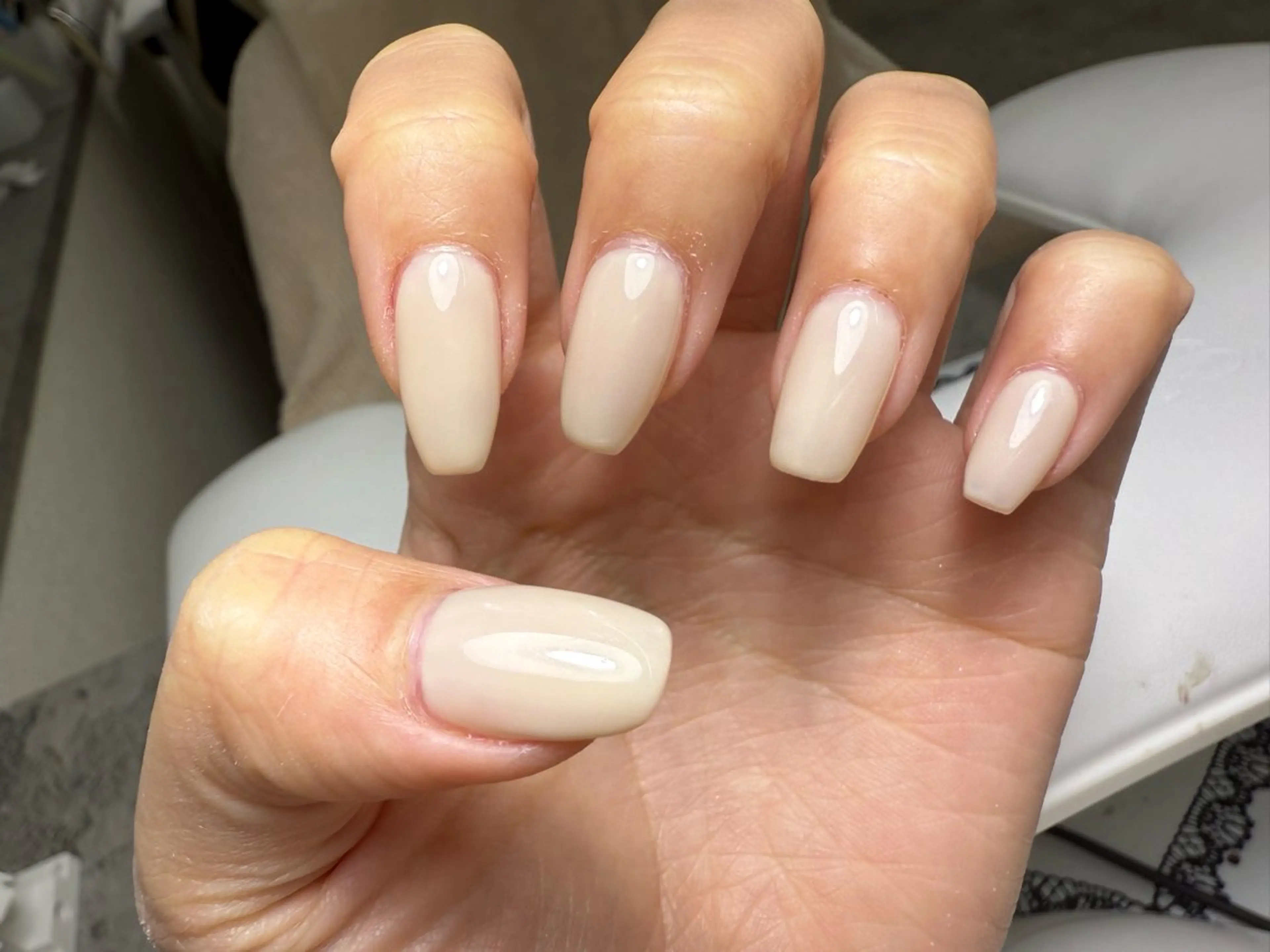 ミディアム ハンドネイル FLORA NAIL SALON 黄兪榕のネイルデザイン