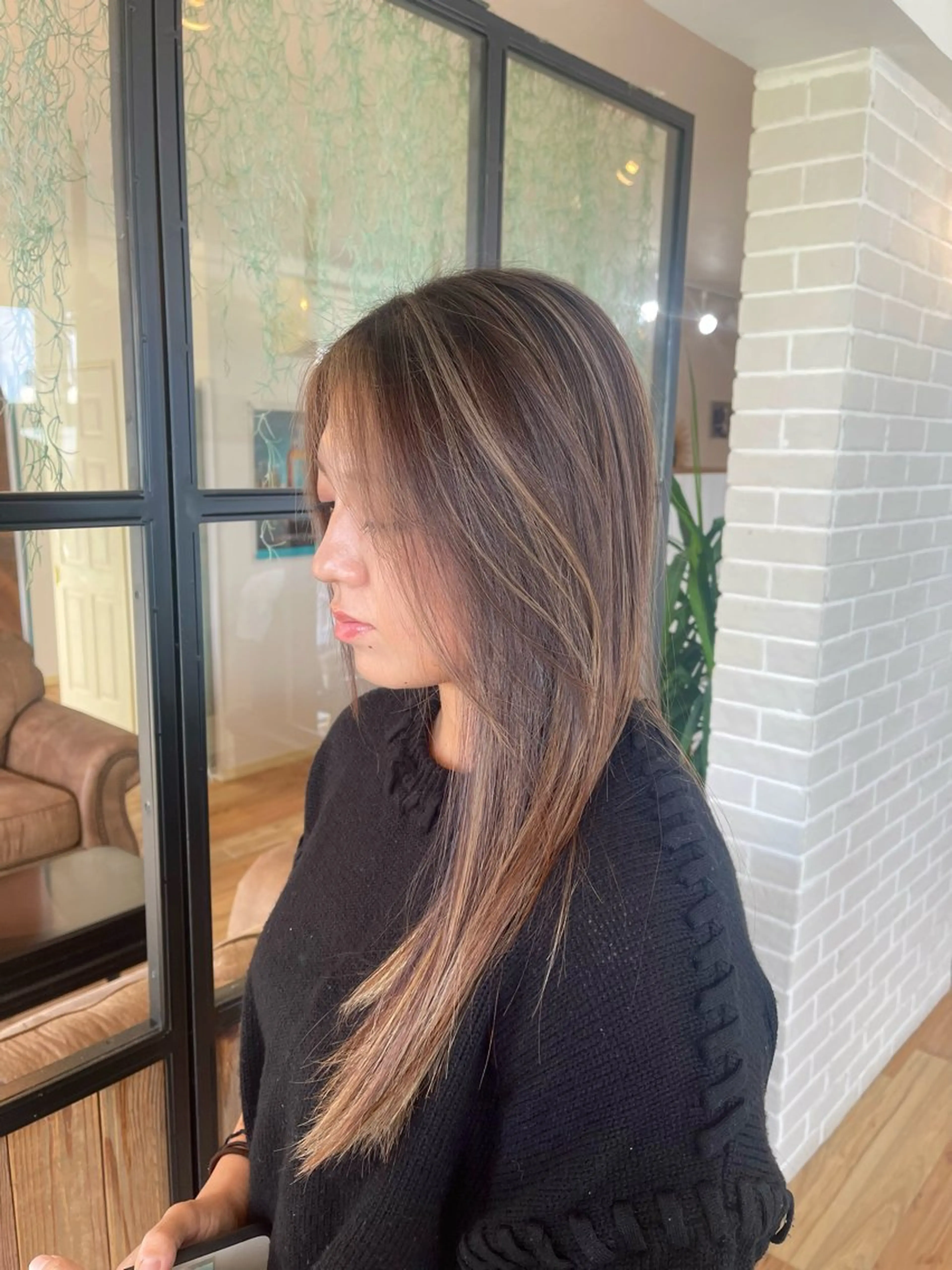 カラー LA BELLA所属・LA BELLA マリナのヘアスタイル