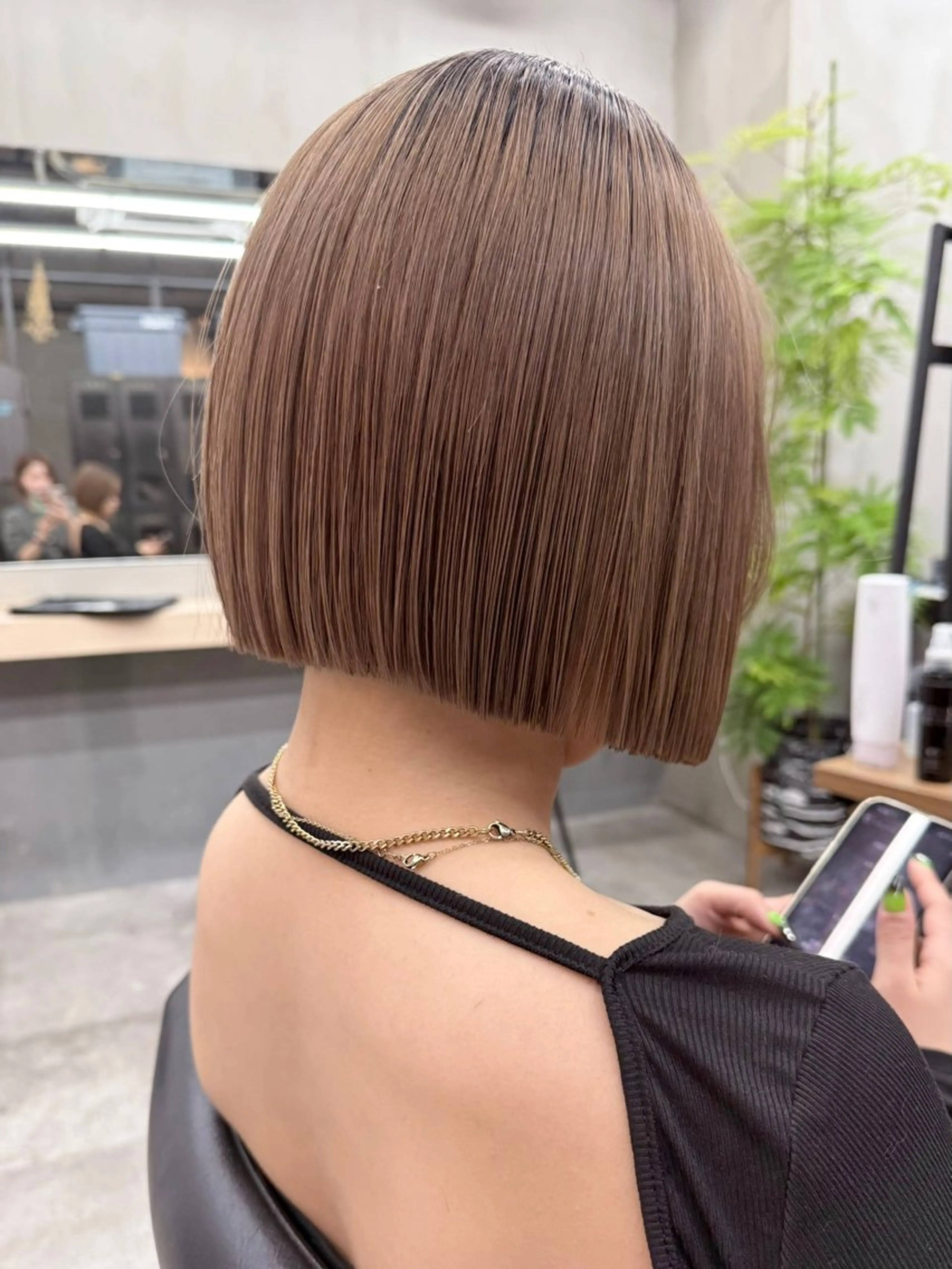 ショート カット ヘアカラー 切りっぱなしボブ/ 小顔ボブNANAのヘアスタイル