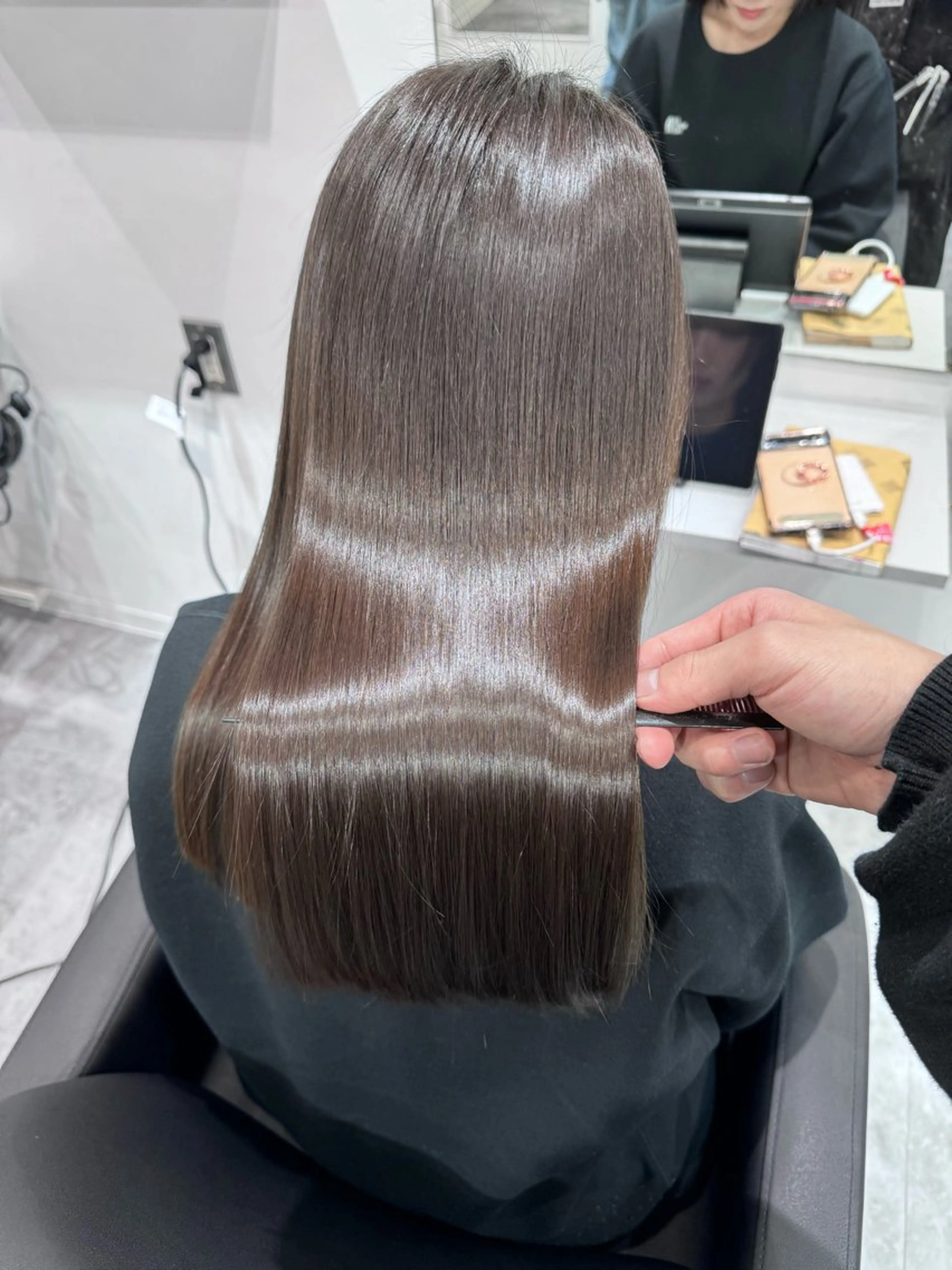 セミロング カラー ヘアアレンジ 🫧美髪矯正🫧 髪質改善🍎城彰人のヘアスタイル