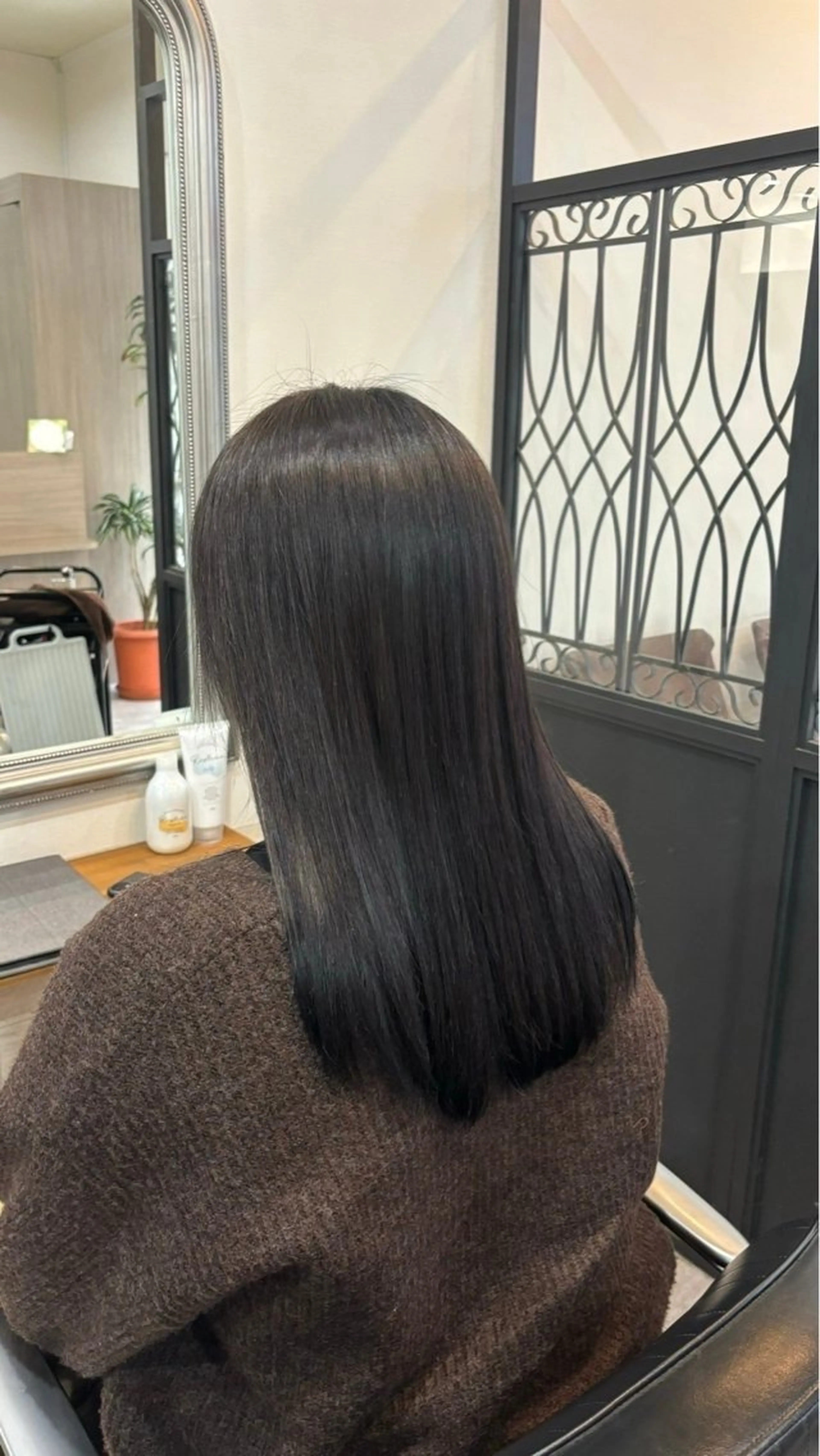 ミディアム カラー ヘアカラー 堀川 希歩のヘアスタイル