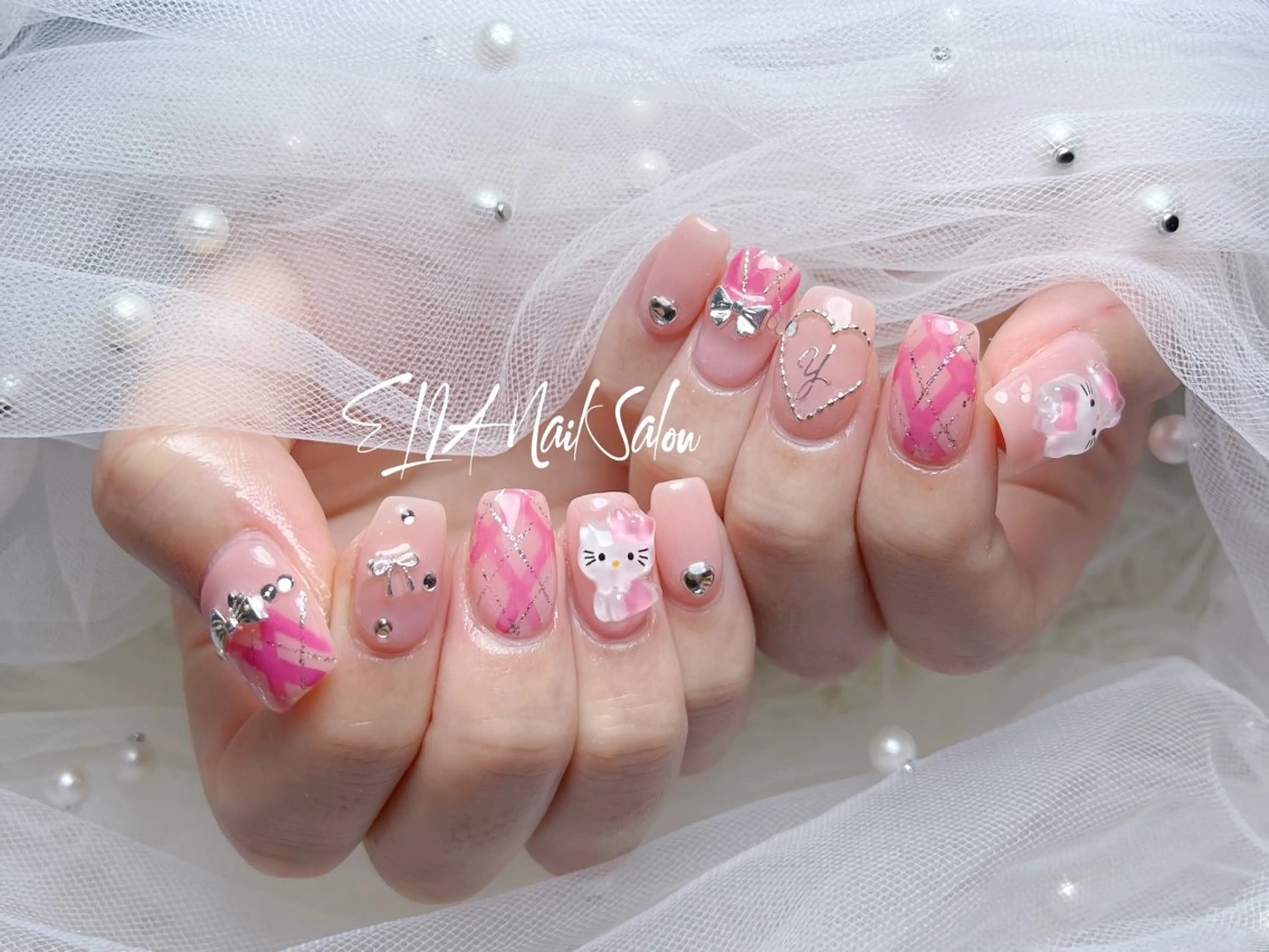 ミディアム ハンドネイル ELIA【エリア】 nailsalonのネイルデザイン