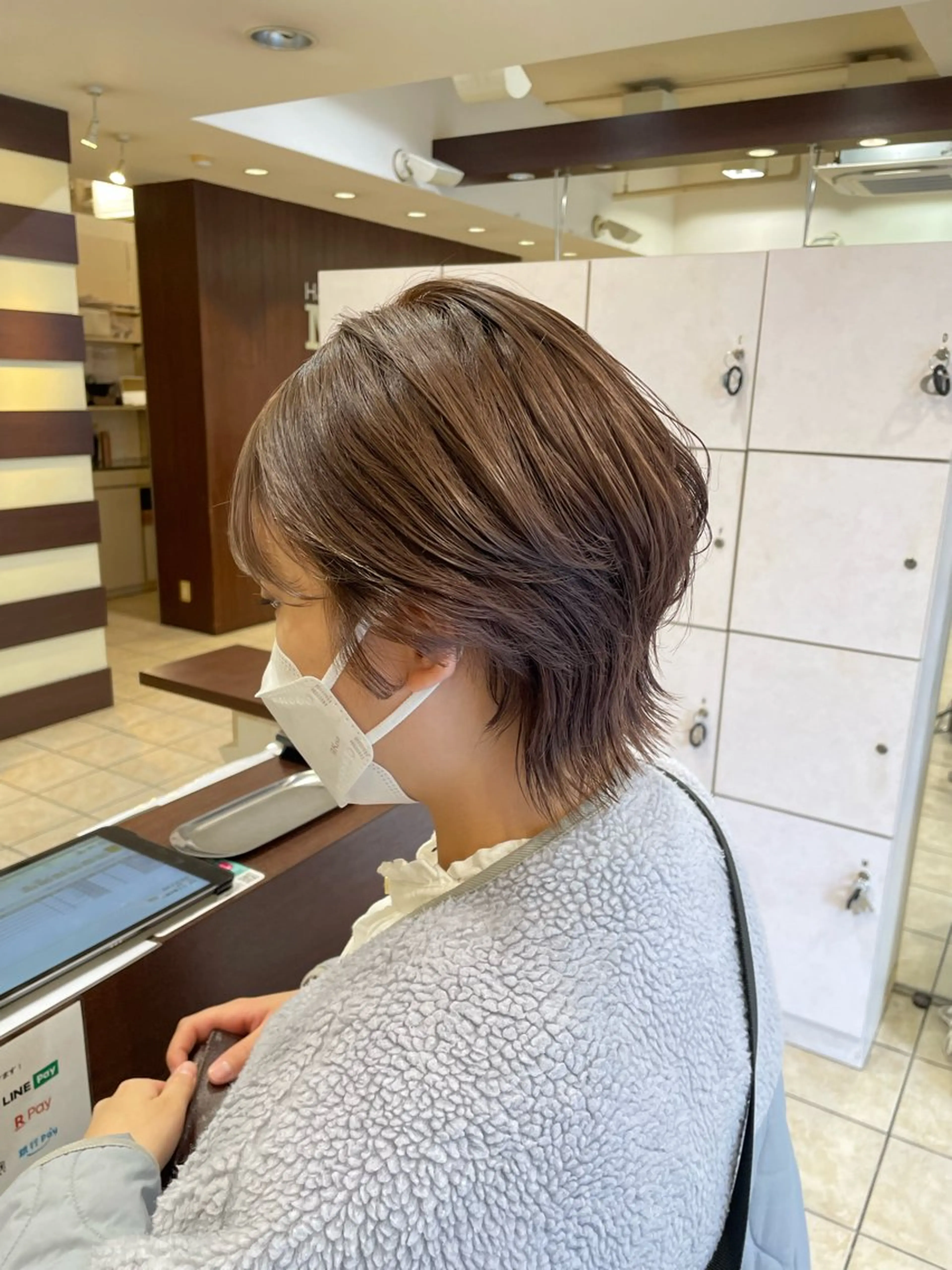 ショート カット ヘアカラー 桑田 新菜のヘアスタイル