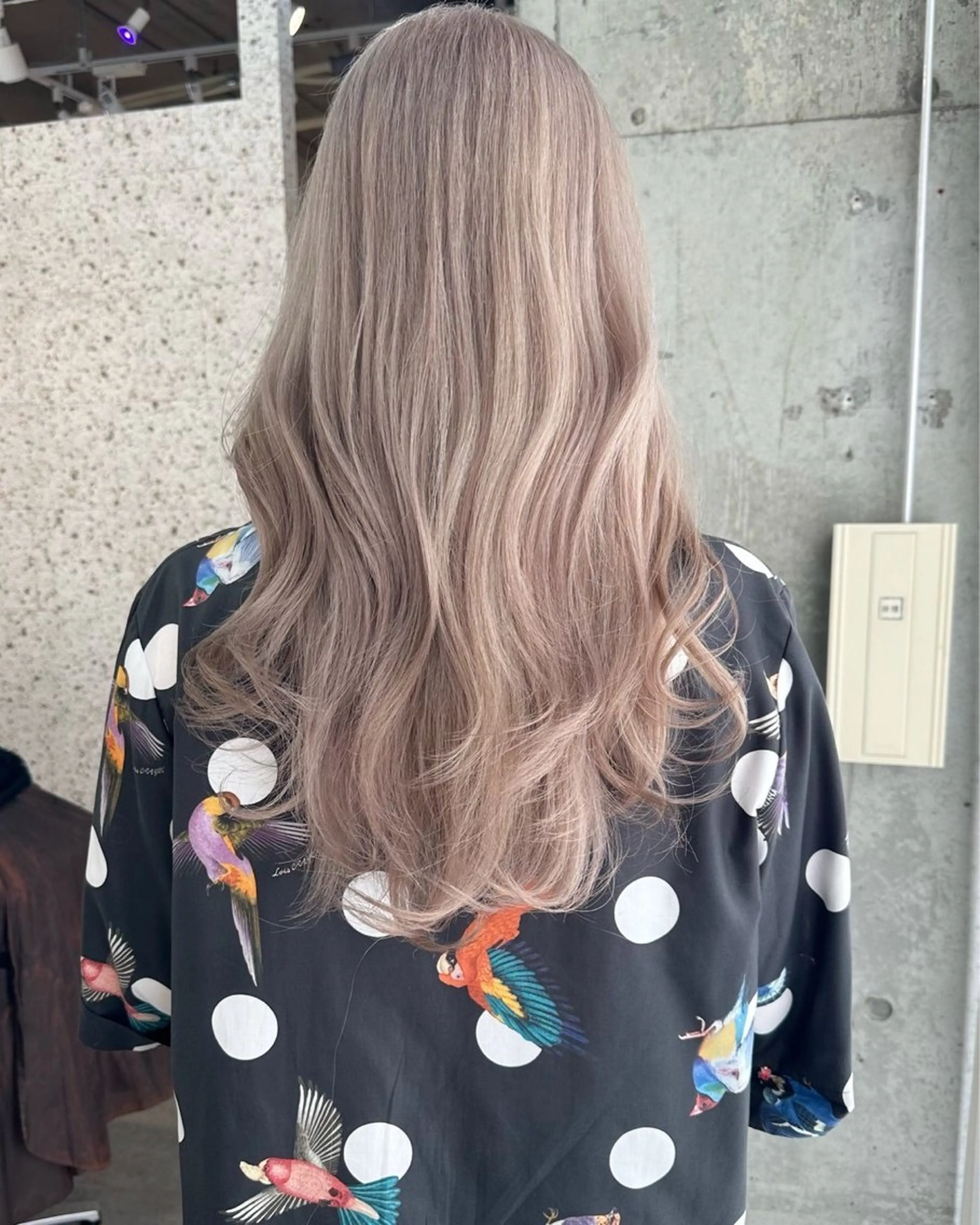 ロング カラー ヘアアレンジ ベージュカラー ブリーチ ケアブリーチ ダブルカラー ハイライトカラー ヘアカラー lani 天神大名/ブリーチのヘアスタイル