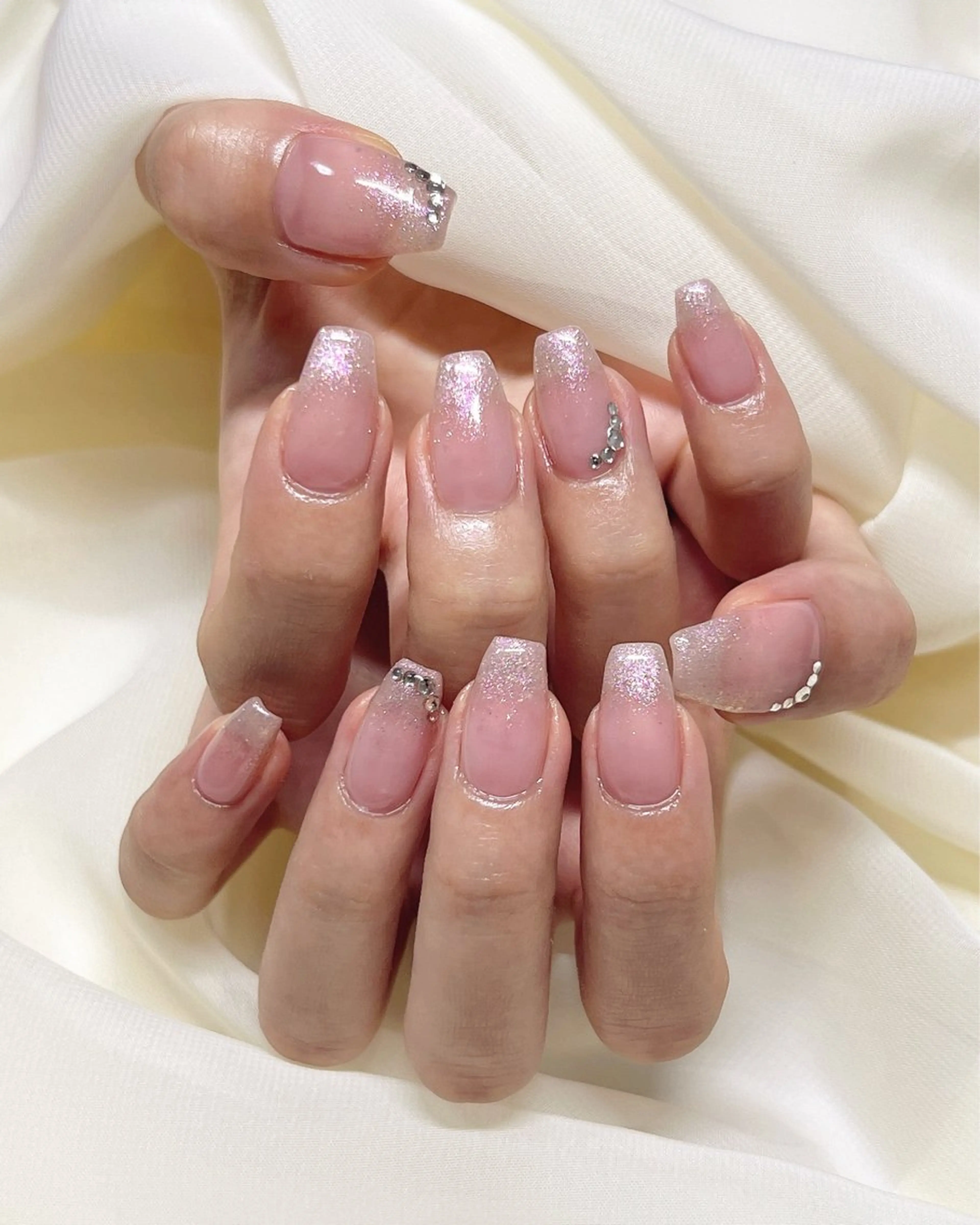 ネイル シンプルネイル ワンホンネイル nail salon MUAのネイルデザイン
