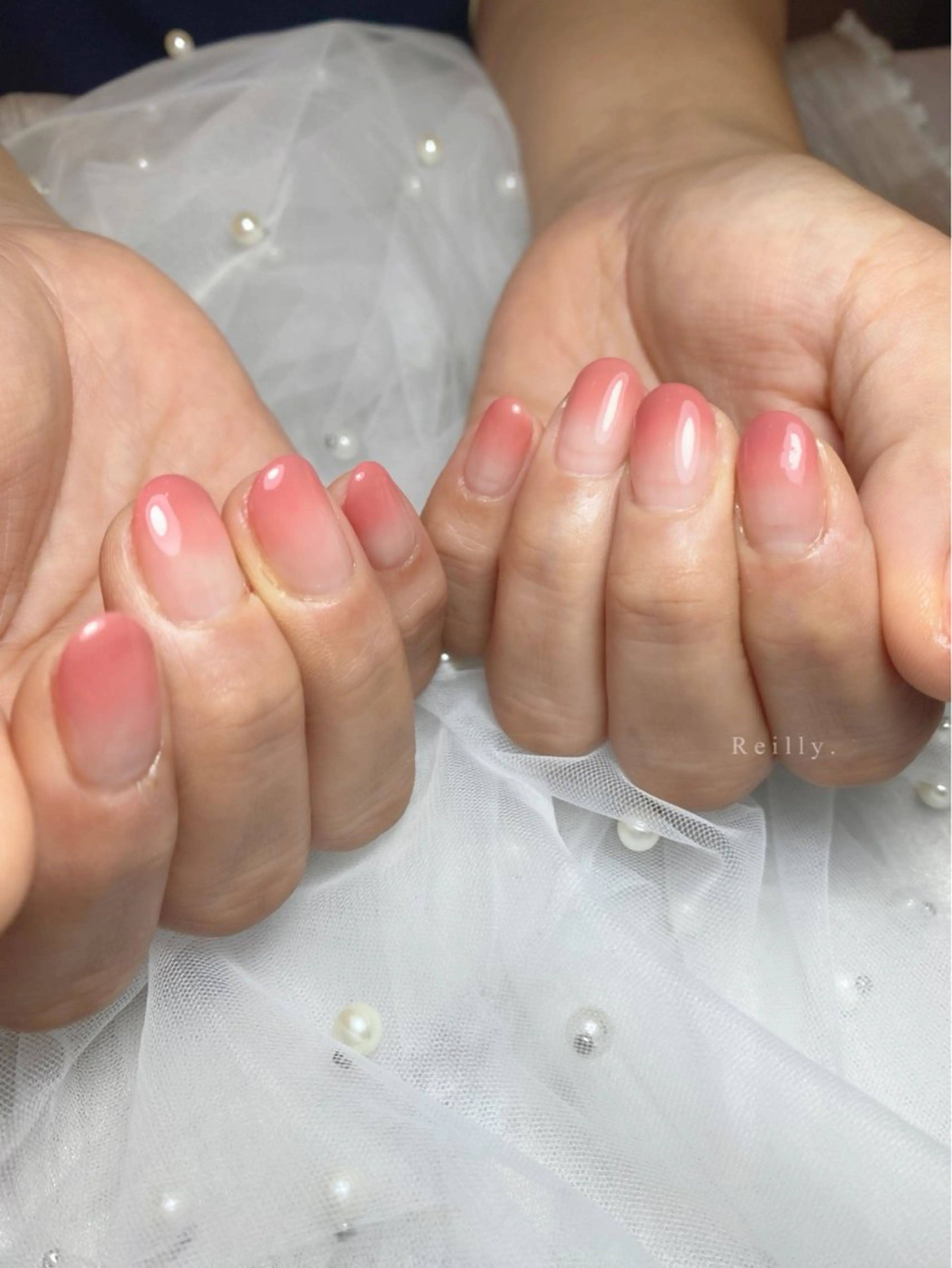 ネイル フラッシュネイル フレンチネイル ジェルネイル グラデーション ラメ(グリッター) ハンドネイル ハンドケア REILLY.　private nail salon所属・Marina 《REILLY.》のネイルデザイン