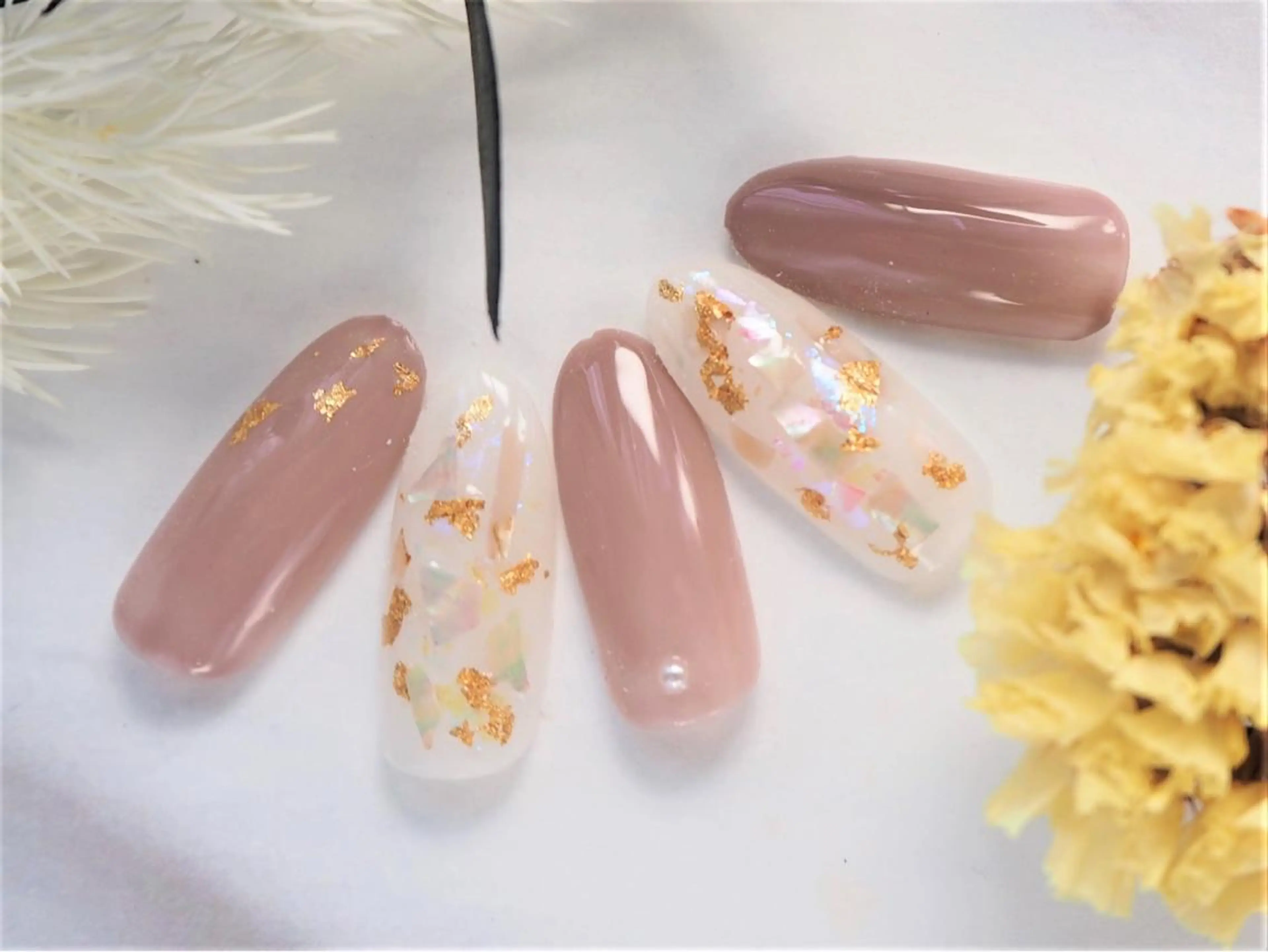 ネイル ハンドネイル ビューティーサロン ヘゼリヒのネイルデザイン