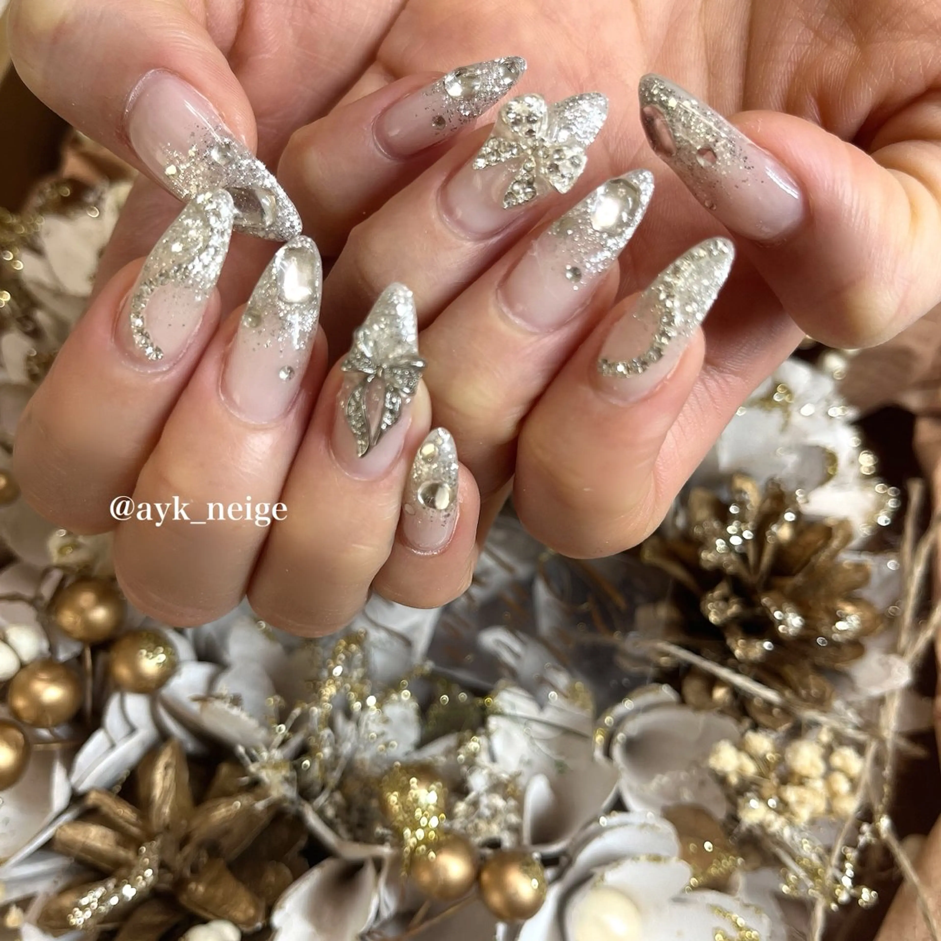 ネイル フットネイル キラキラネイル 韓国ネイル リボン 春ネイル n'eige nail所属・大谷 綾香のネイルデザイン
