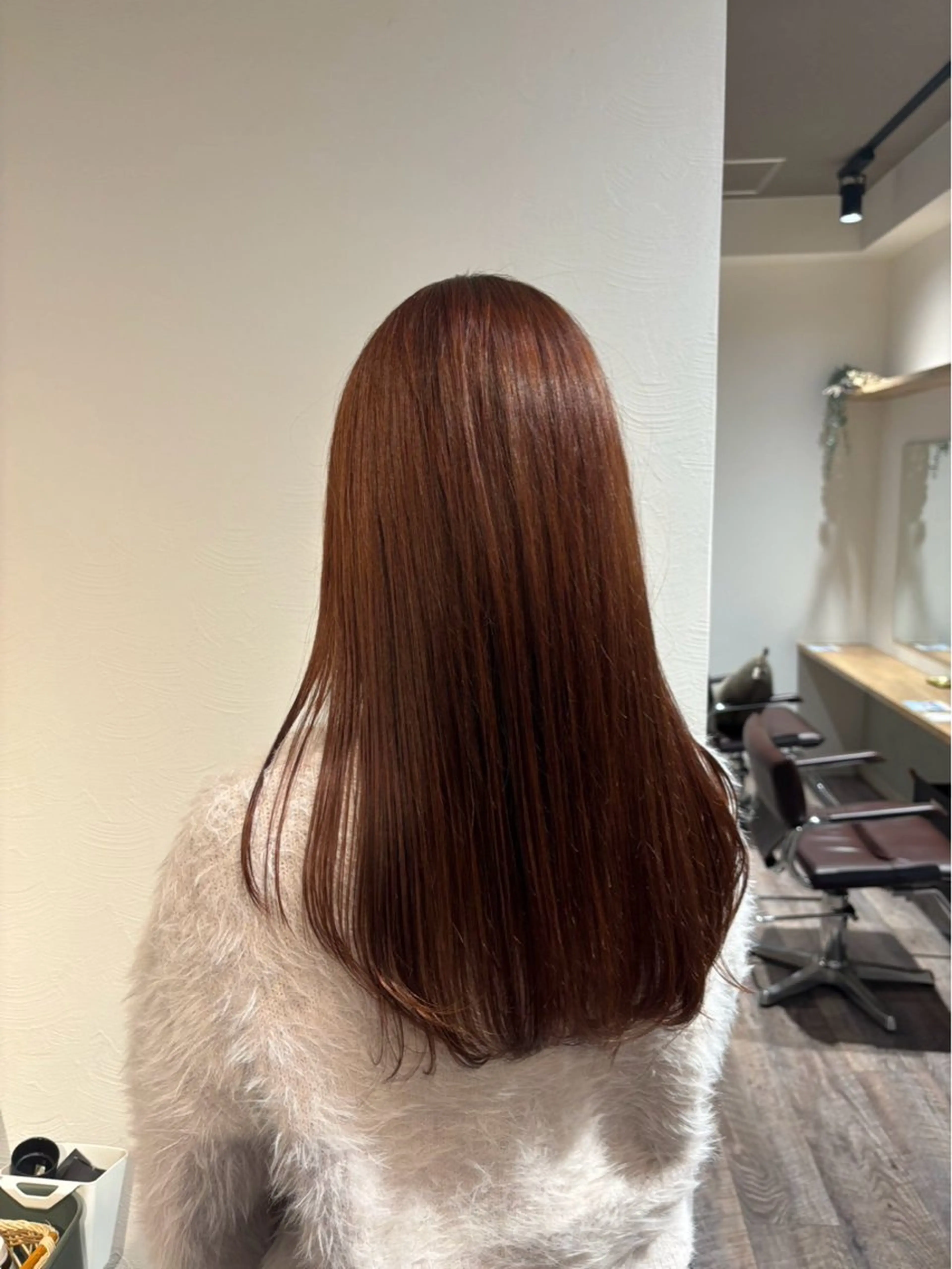 ロング カラー トリートメント SOL by diar 湘南台【ソル】ヘッドスパ/頭浸浴/ハイライト所属・ふじたしの/湘南台/ 切りっぱなしボブのヘアスタイル
