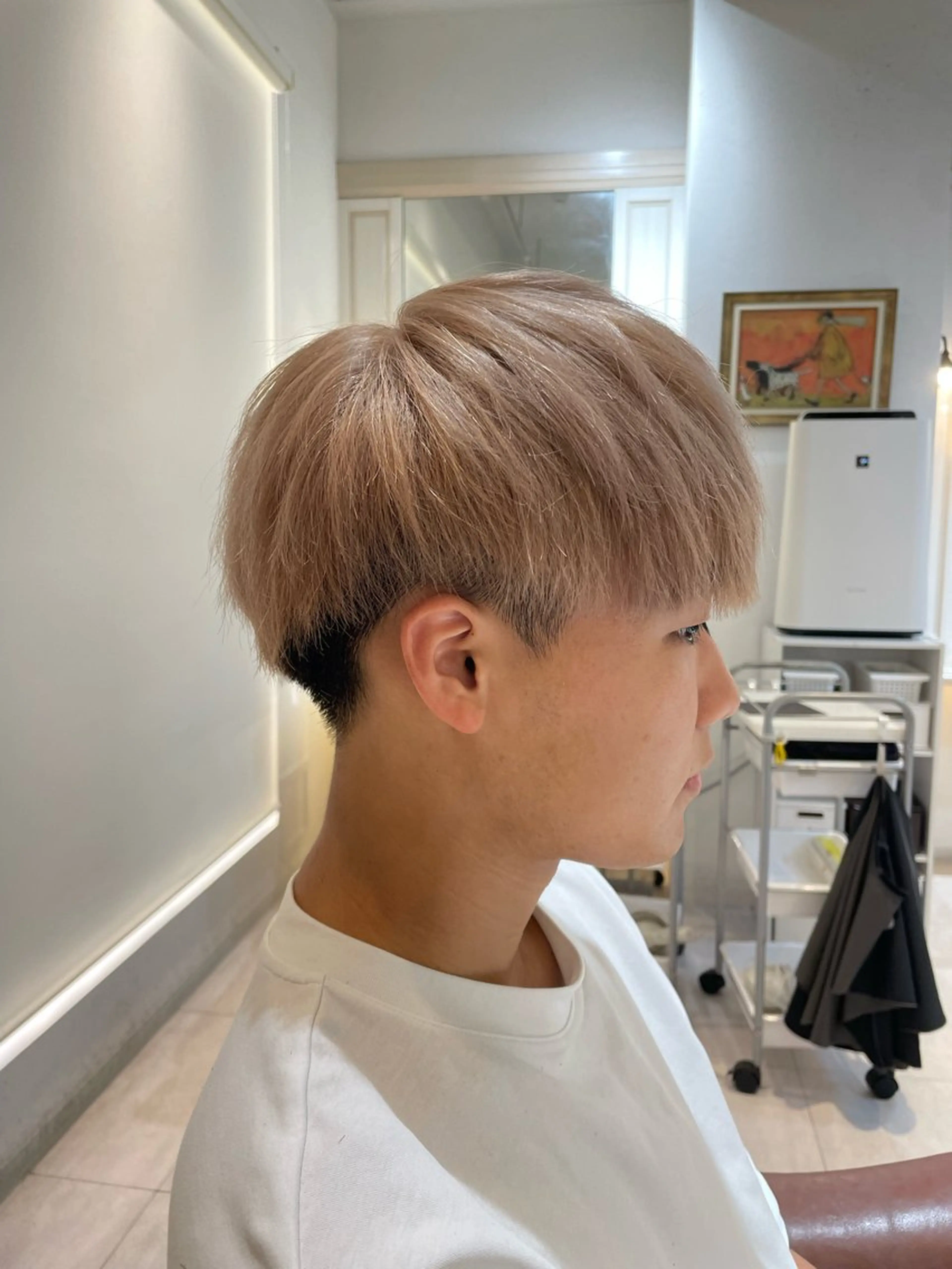 ショート カラー メンズ メンズブリーチ ベージュカラー ブリーチ ミルクティーベージュ Clear Takeru🌀🌀のヘアスタイル