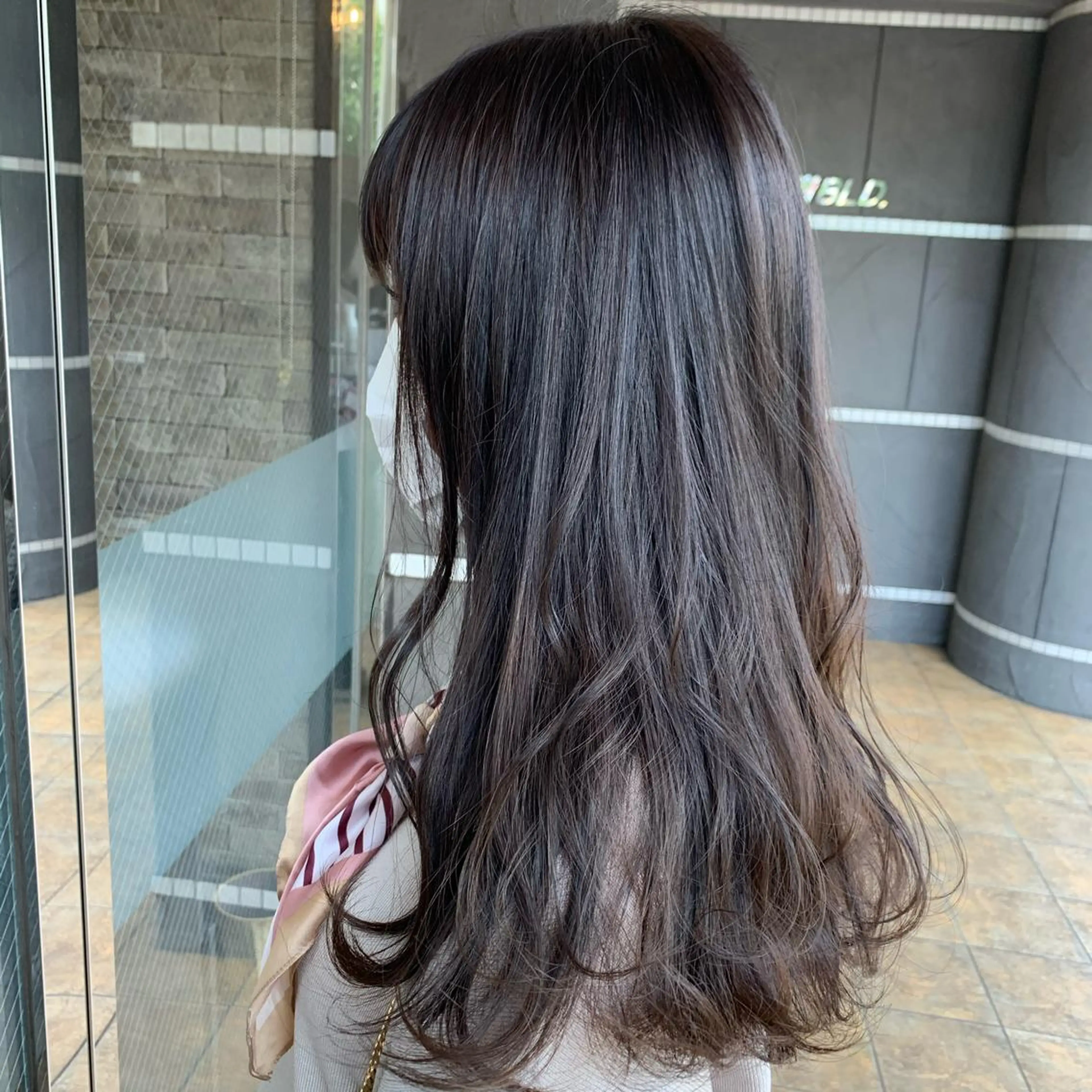 ロング カラー HairDesign Azurのヘアスタイル
