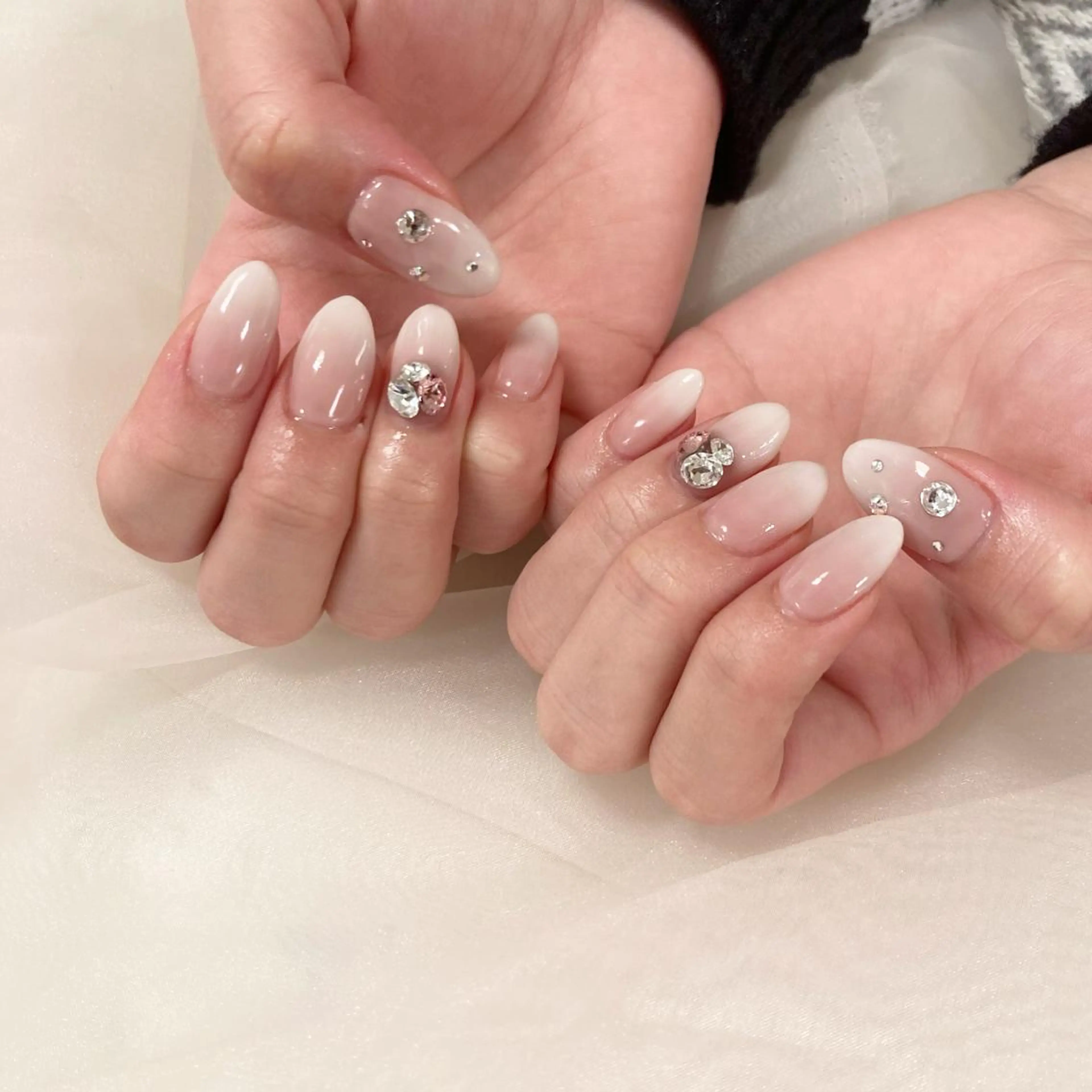 ネイル ハンドネイル GO TODAY SHAiRE SALON 表参道colore店所属・emmi nailのネイルデザイン