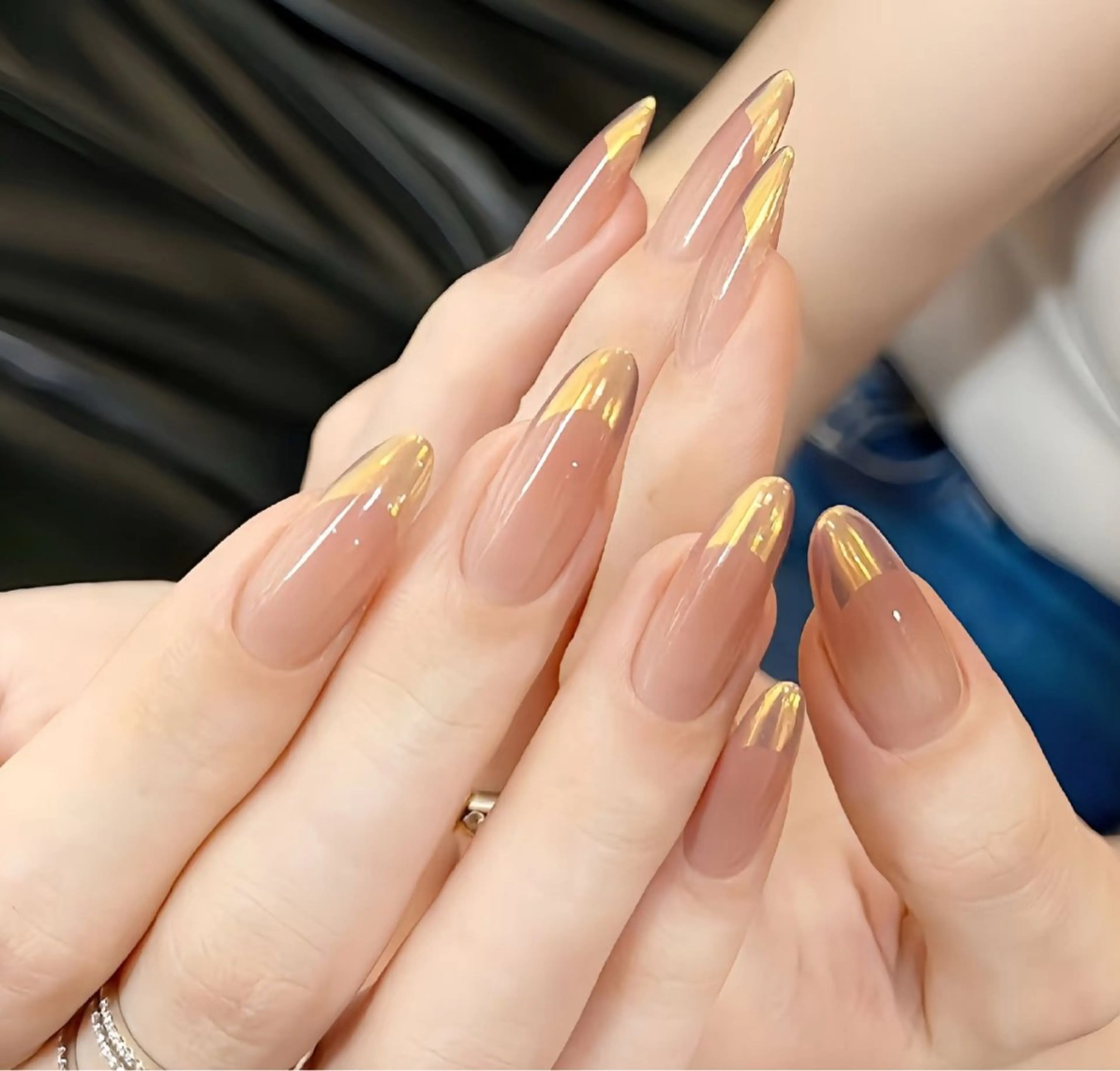 ［Hand］ミラーフレンチの写真