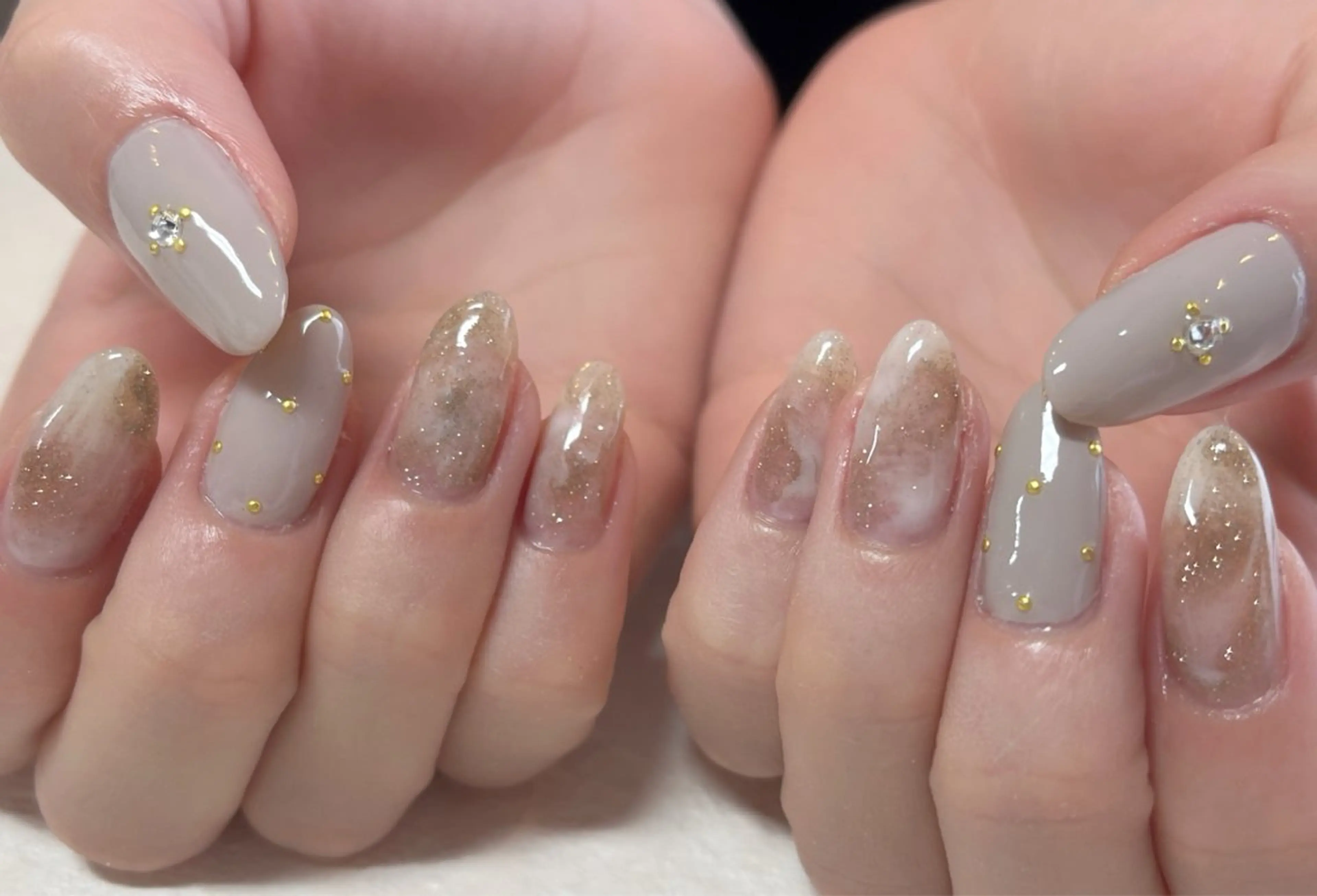 ネイル ハンドネイル AYANO Vivianのネイルデザイン