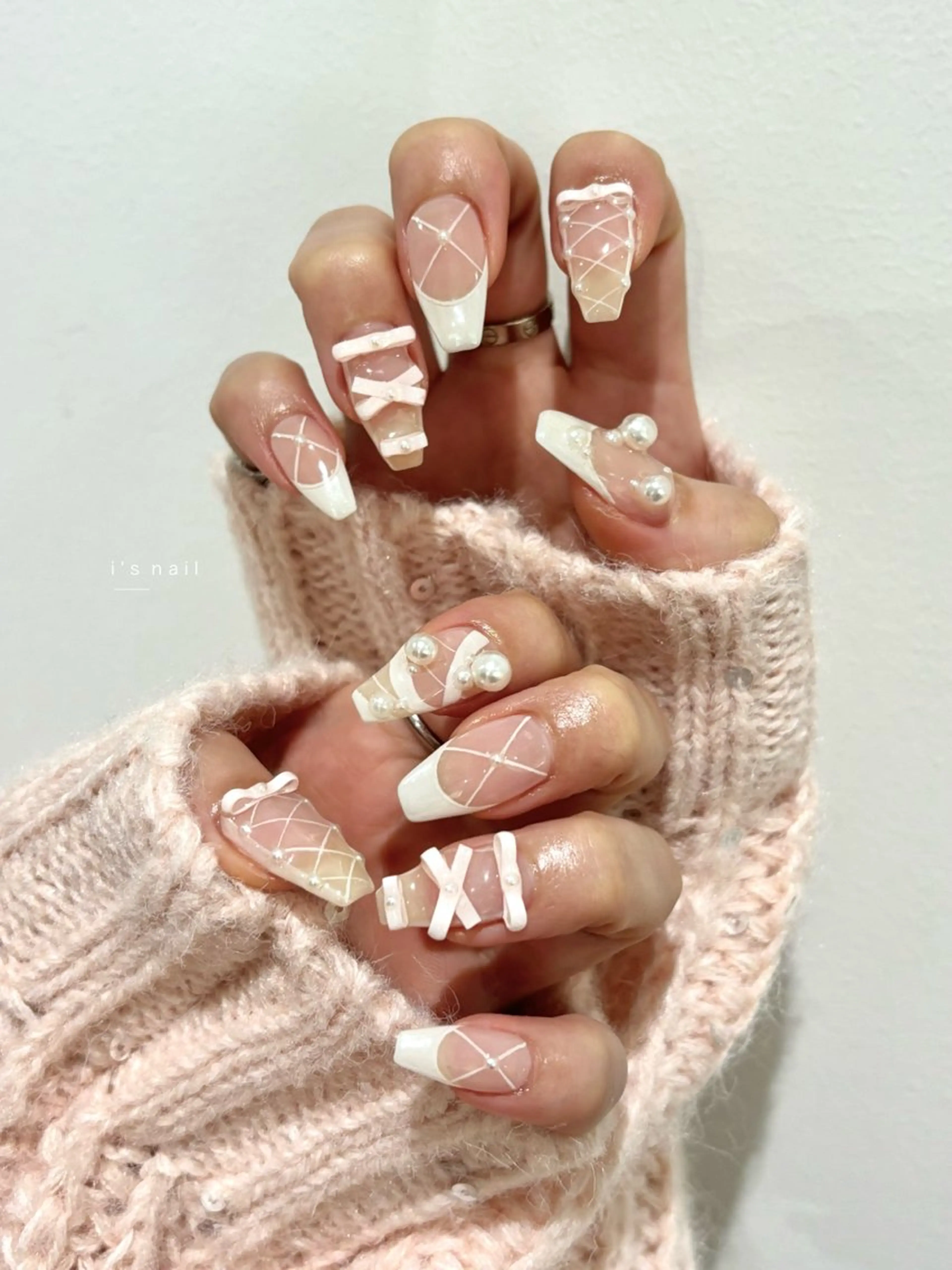 ネイル アートネイル ジェルネイル リボン i's nail 〈アイズネイル〉のネイルデザイン