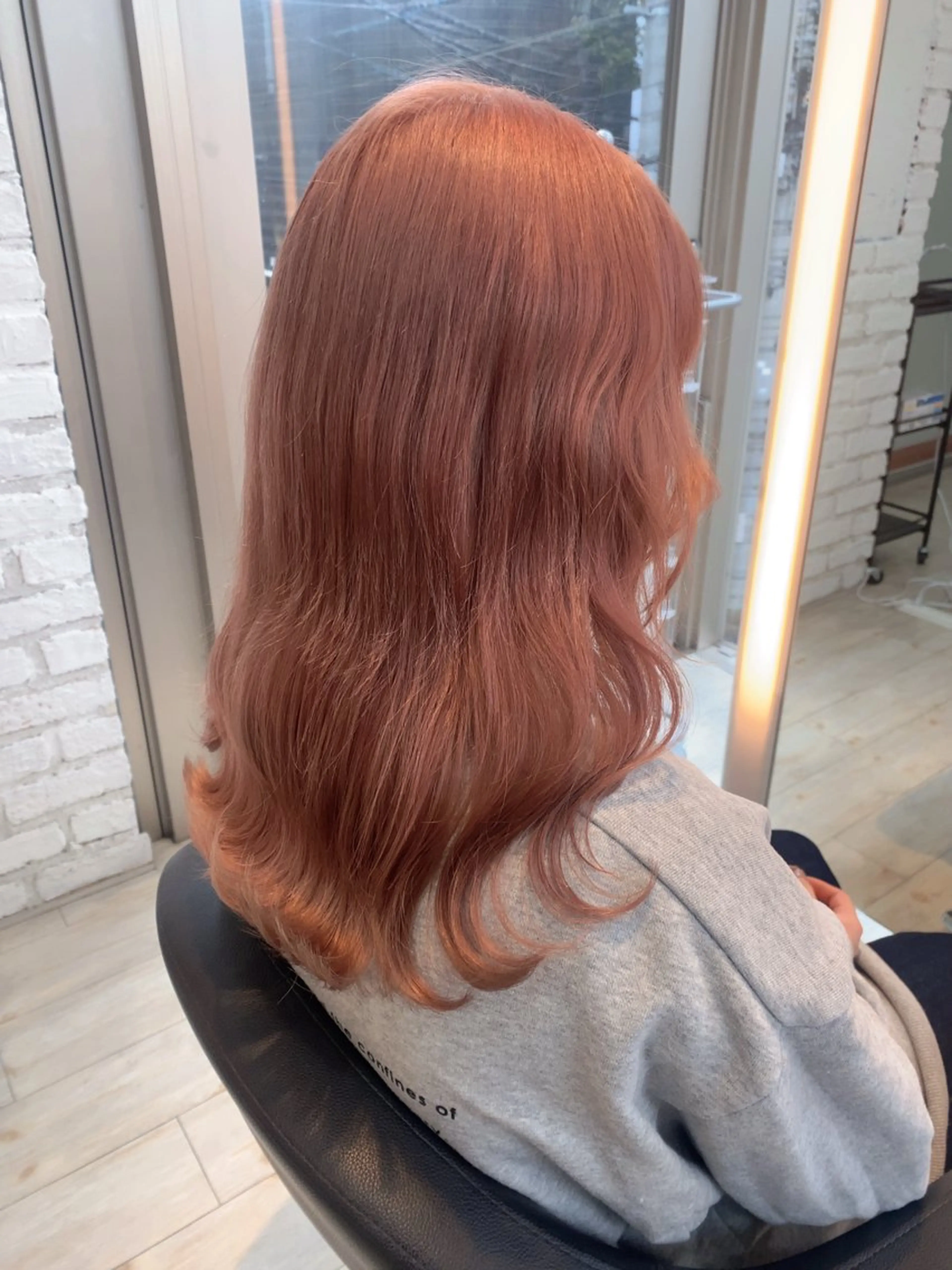 セミロング カラー ベージュカラー ブリーチ 透明感カラー ピンクカラー ピンクベージュ カット ヘアカラー トリートメント ブリーチ/髪質改善/ 透明感カラー/暖色のヘアスタイル