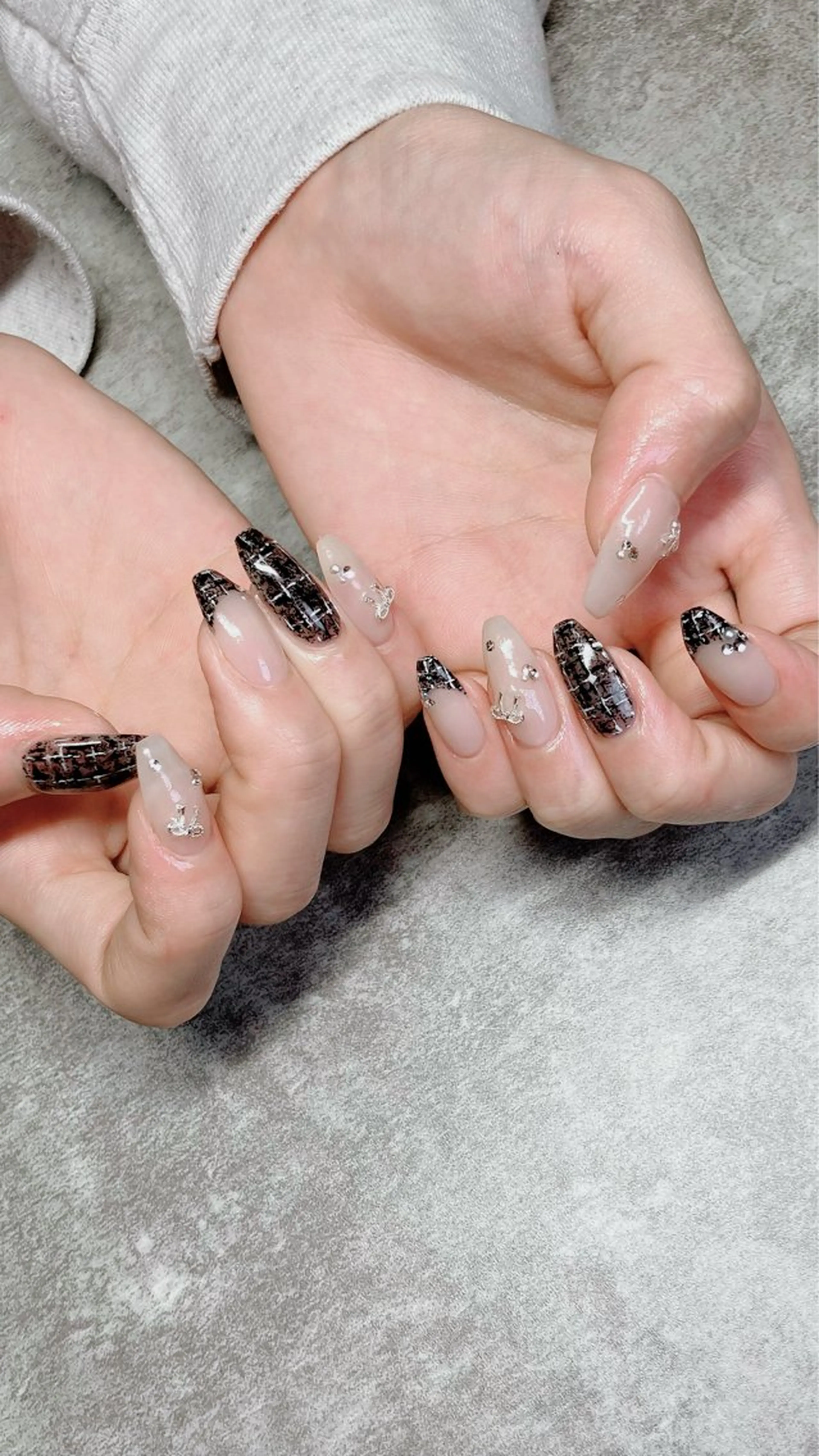 ネイル haleyume所属・shino🌟 痛ネイルのネイルデザイン