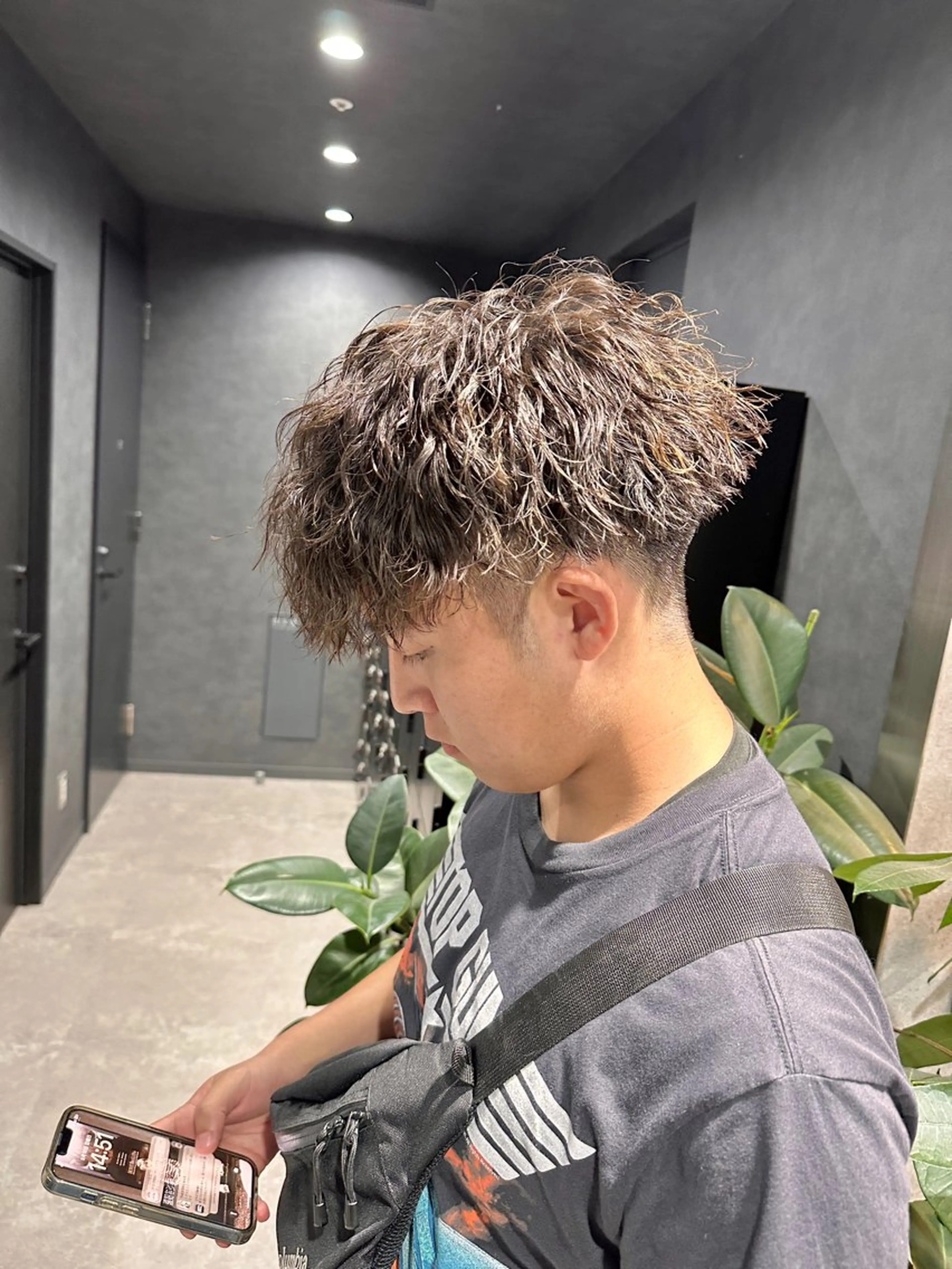 ショート パーマ メンズ 渋谷駅から徒歩1分 BLUCKメンズヘアのヘアスタイル